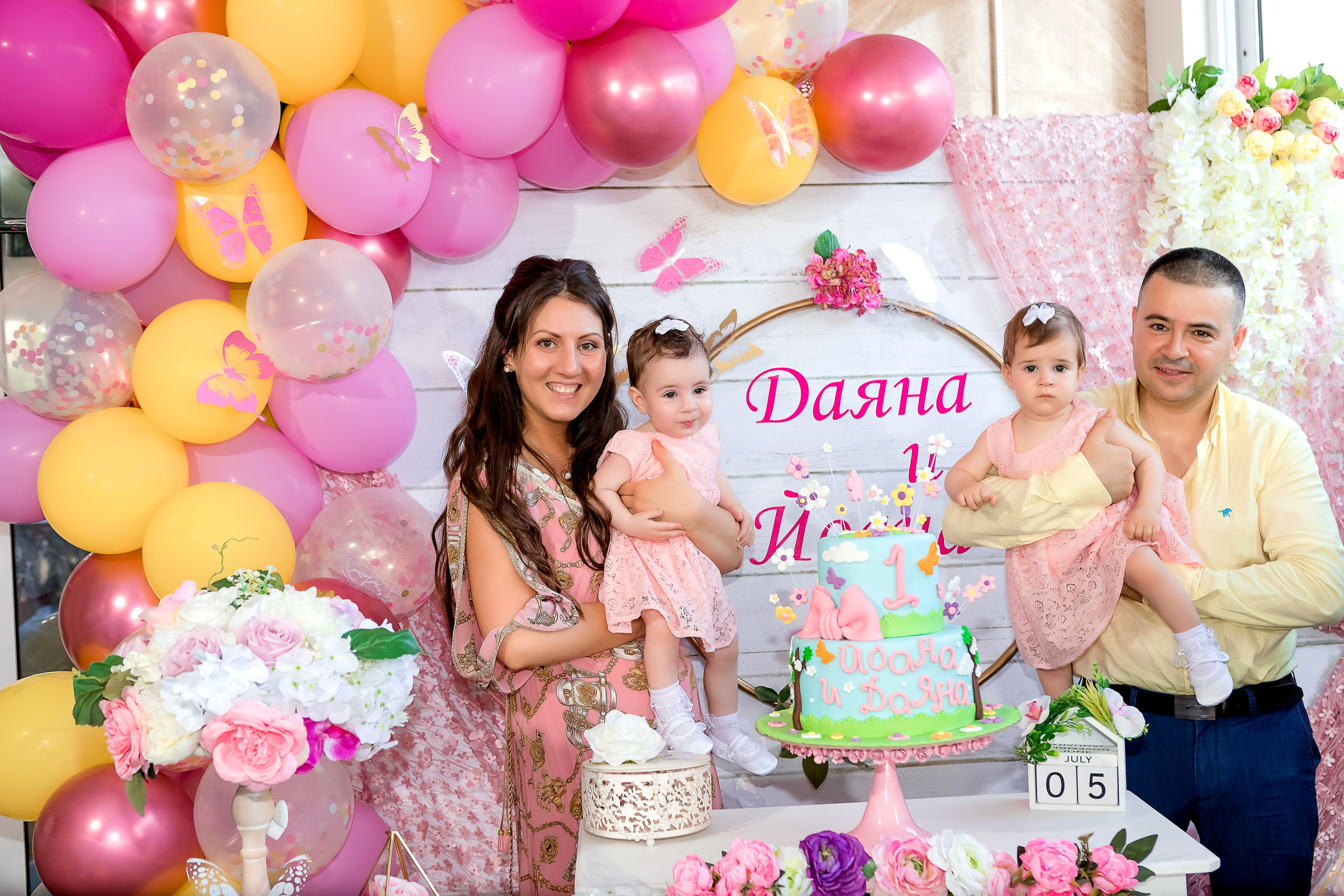 Чрстит Първи Рожден Ден. Фотограф Ирина Йотова