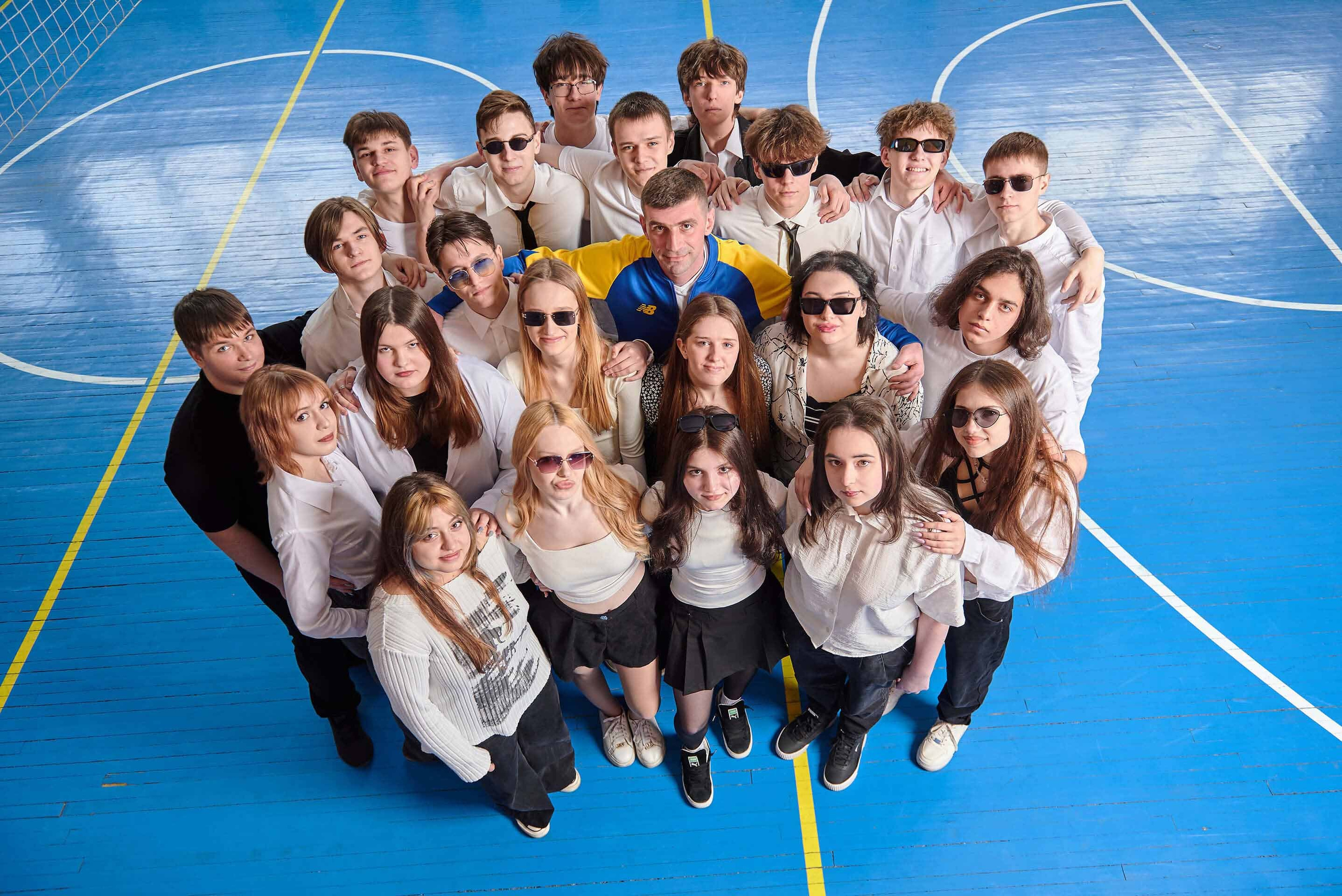 Випускний альбом для 9 та 11 класу замовити в Києві. Випускні альбоми фотокниги Київ та Дніпро