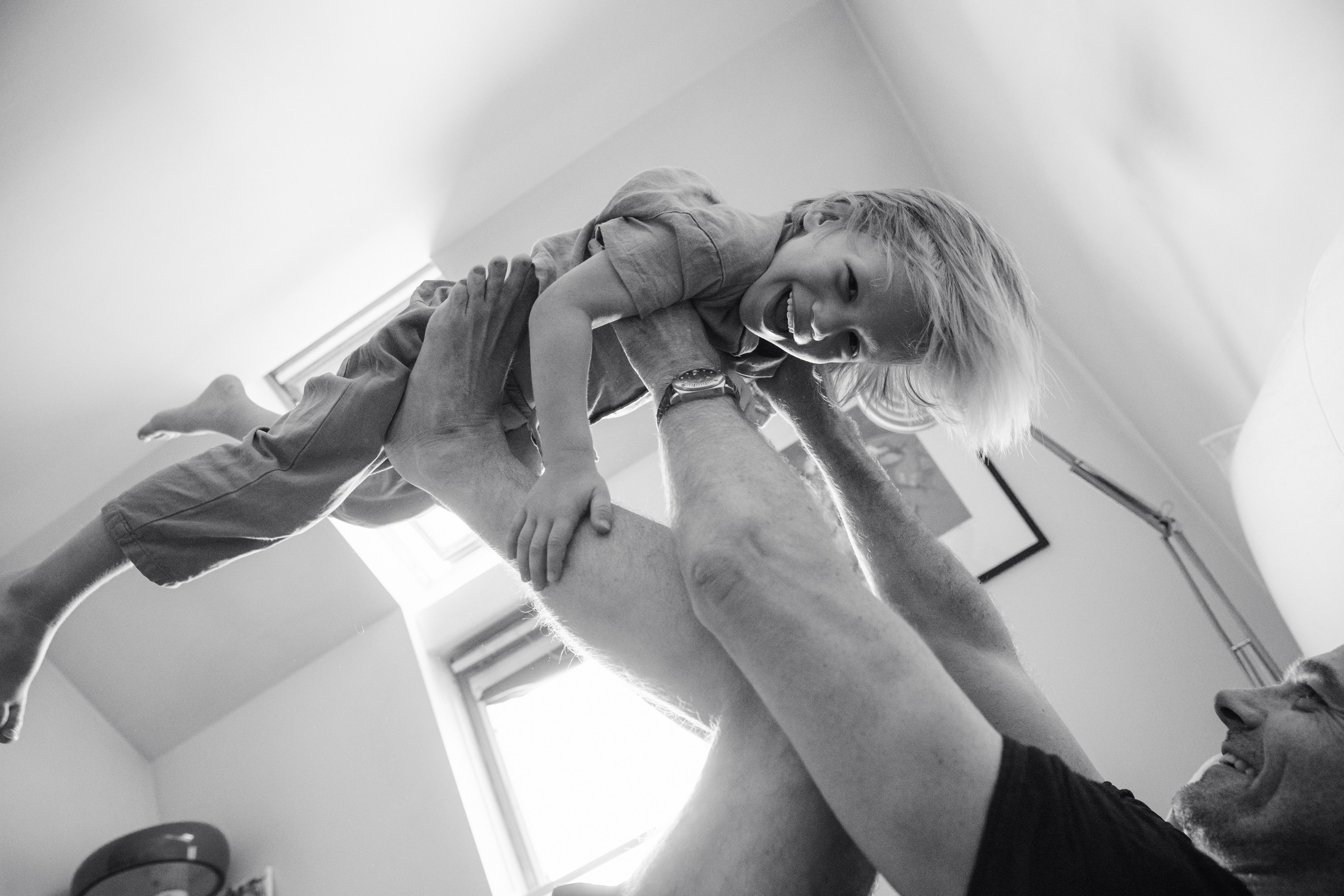 Family At Home Photoshoot in Paris | Natural Lifestyle Photography. Paris Wedding Photographer