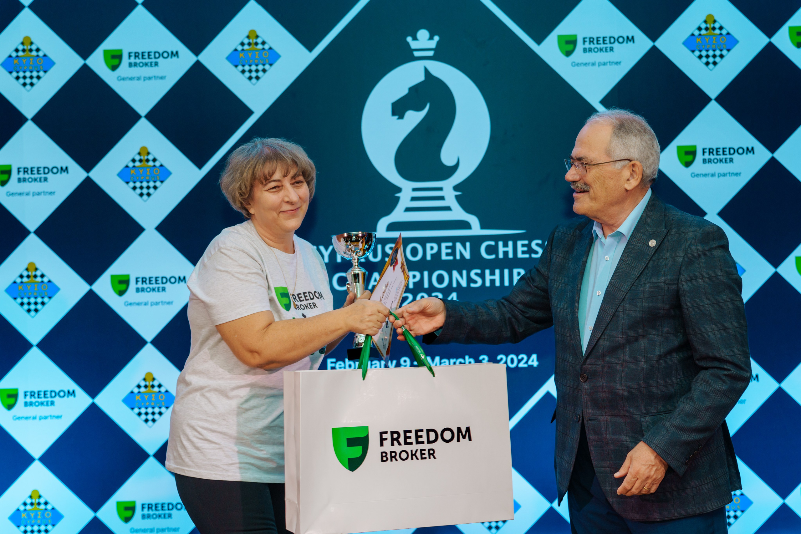 Chess. Photographer in Cyprus