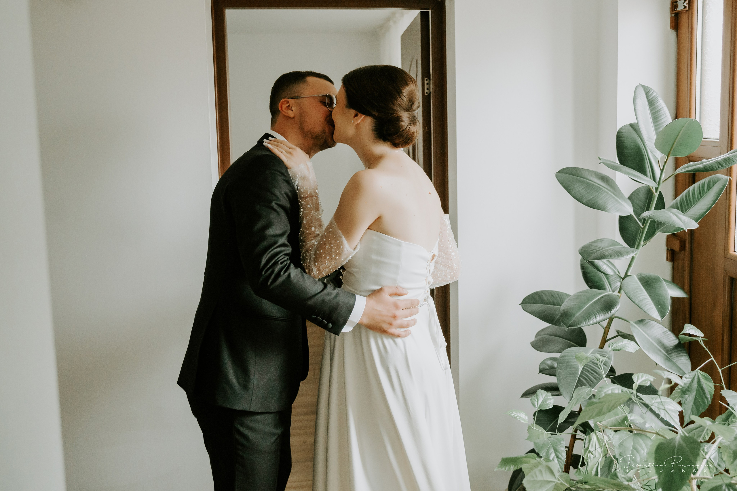 Mădălina & Alexandru. Sebastian Purusniuc Fotograf - Iasi