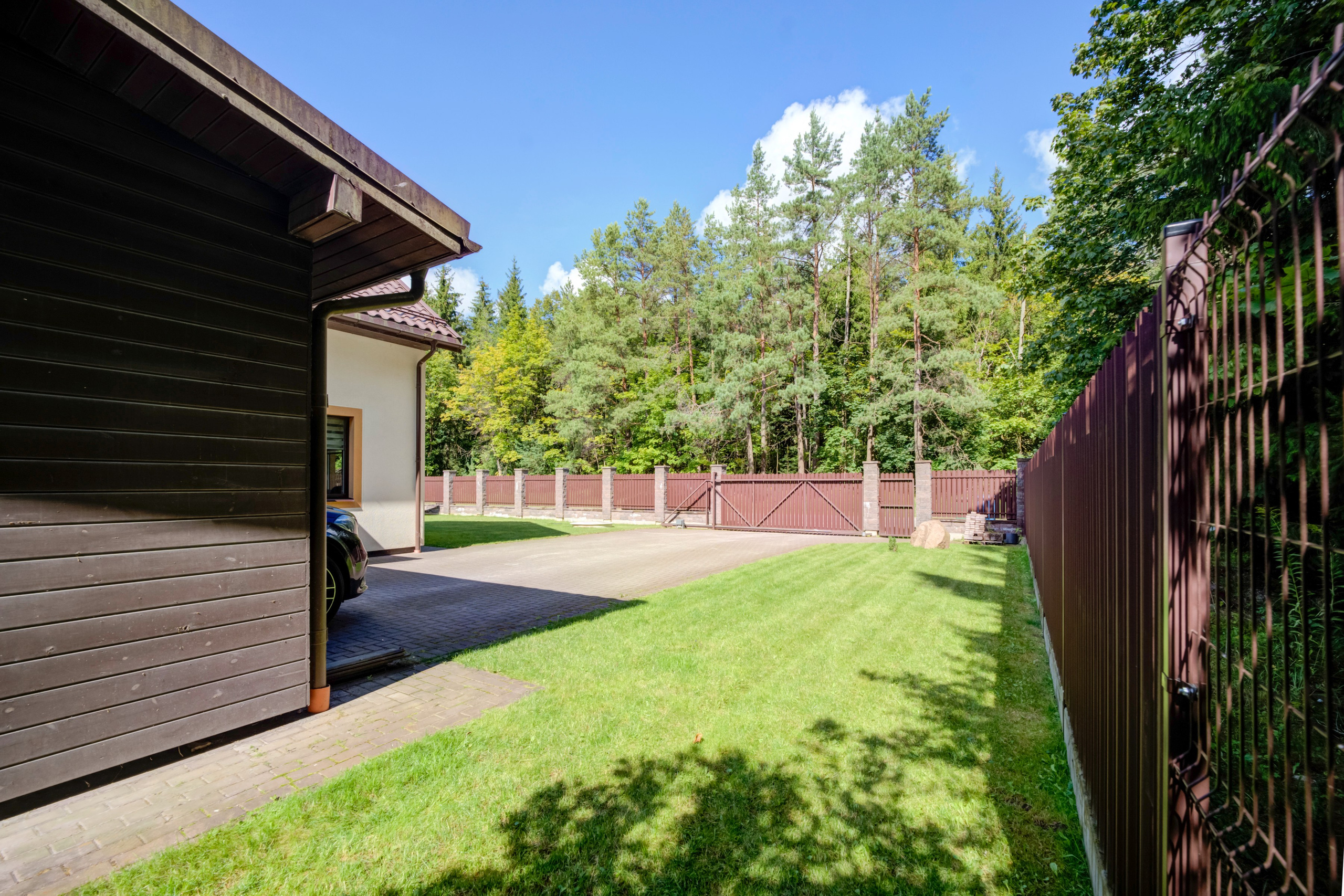 Č. Milošo g. Zujūnai, Vilnius. Elina Sapiega fotografė Vilniuje