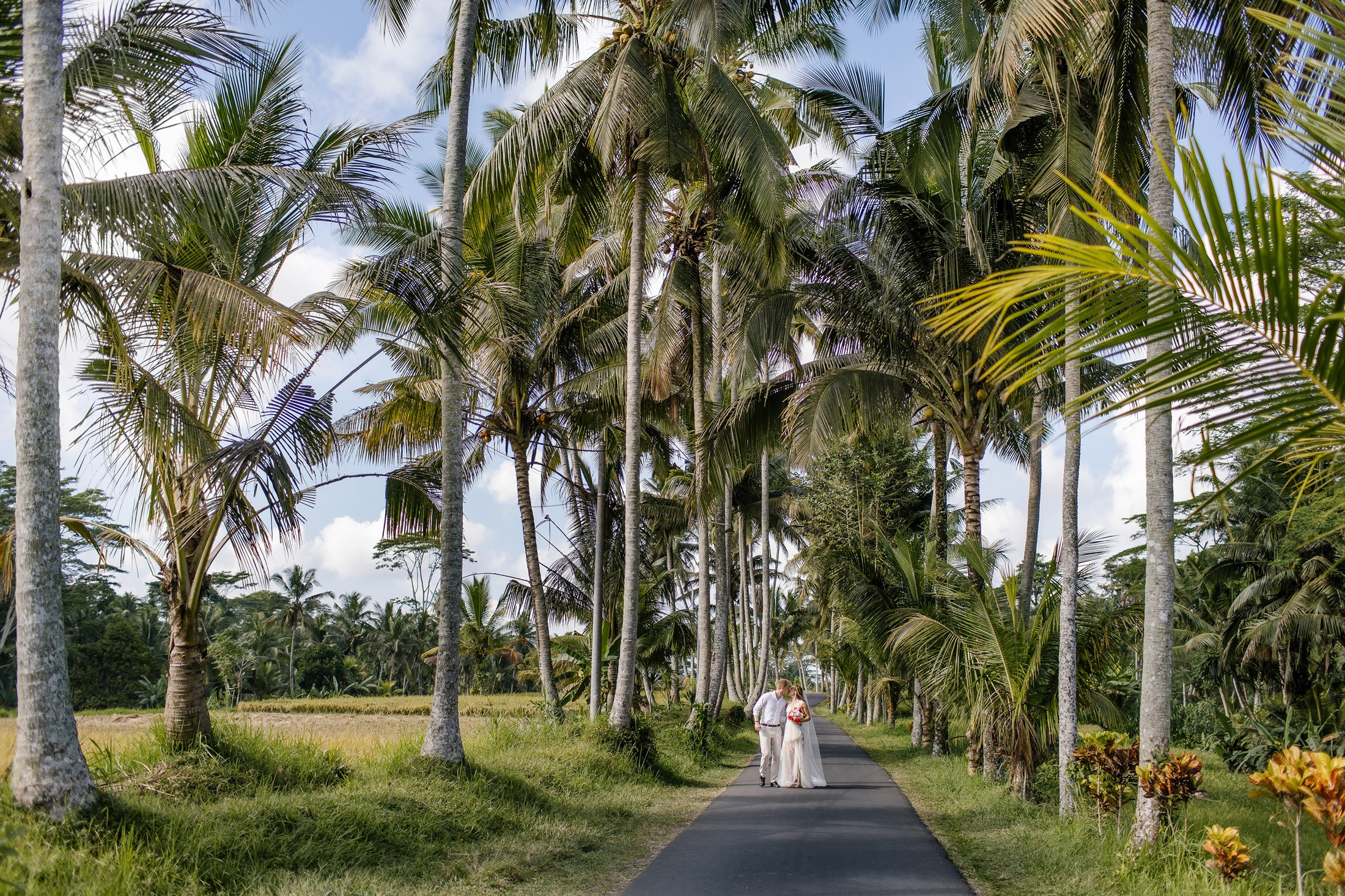 Waterfall wedding. Get.it.feel — Aesthetic Photography and Videography
