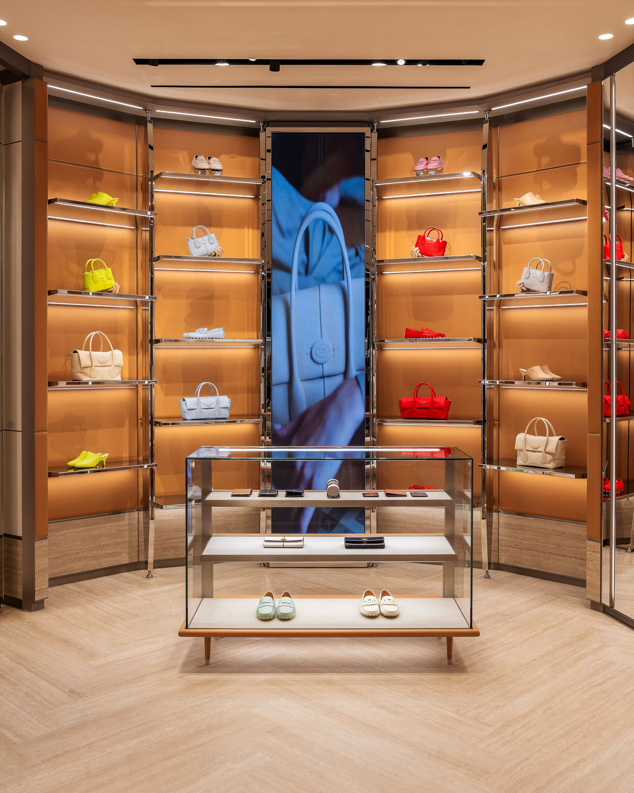 Interior & Architectural & Real Estate Photography in Dubai. Vitalii Honiukov | Photography production based in Dubai, UAE