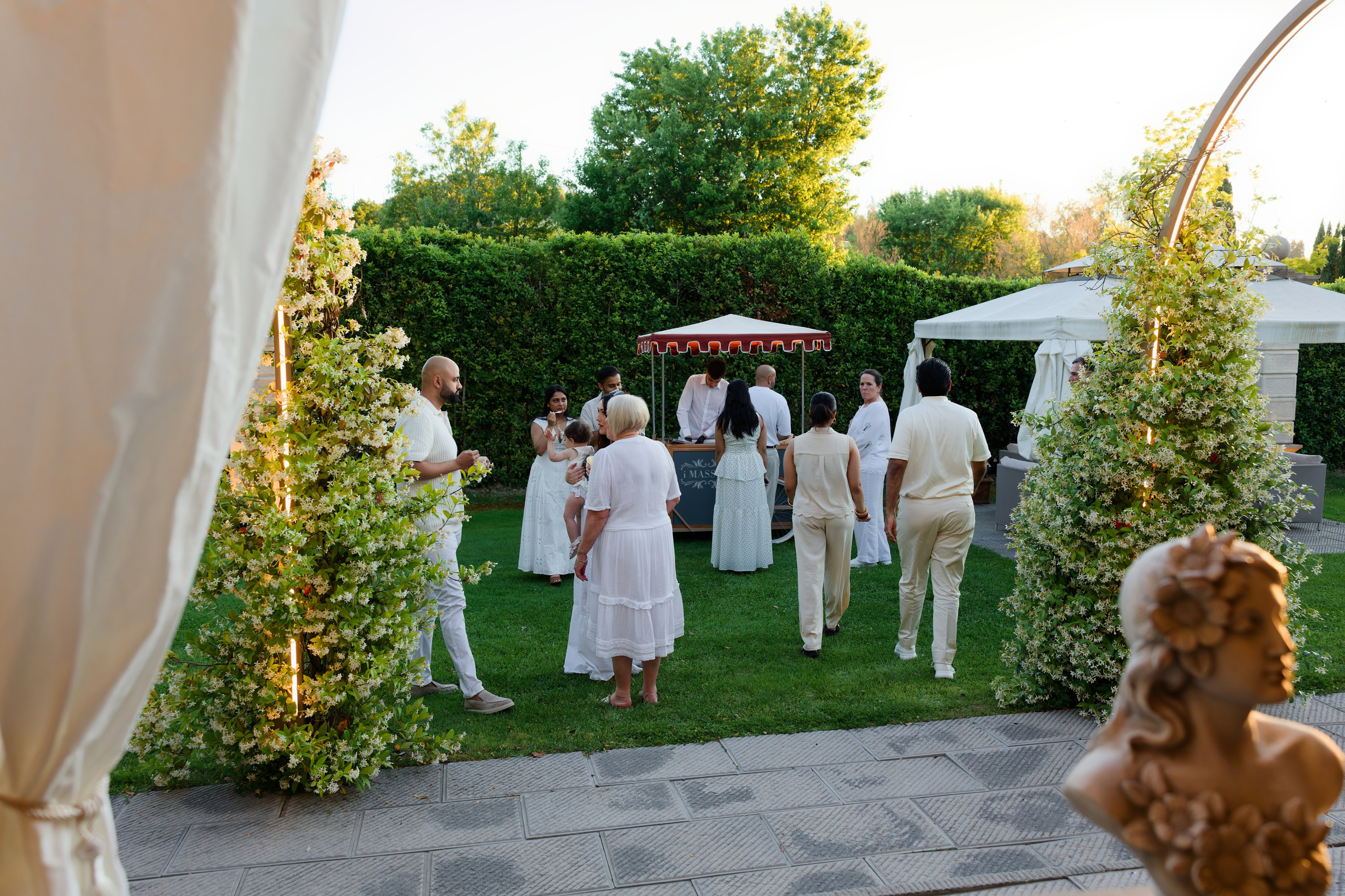 Pizza Party at Tenuta Massini, Florence, Italy. Destination Wedding Photographer — Nikita Burtsev