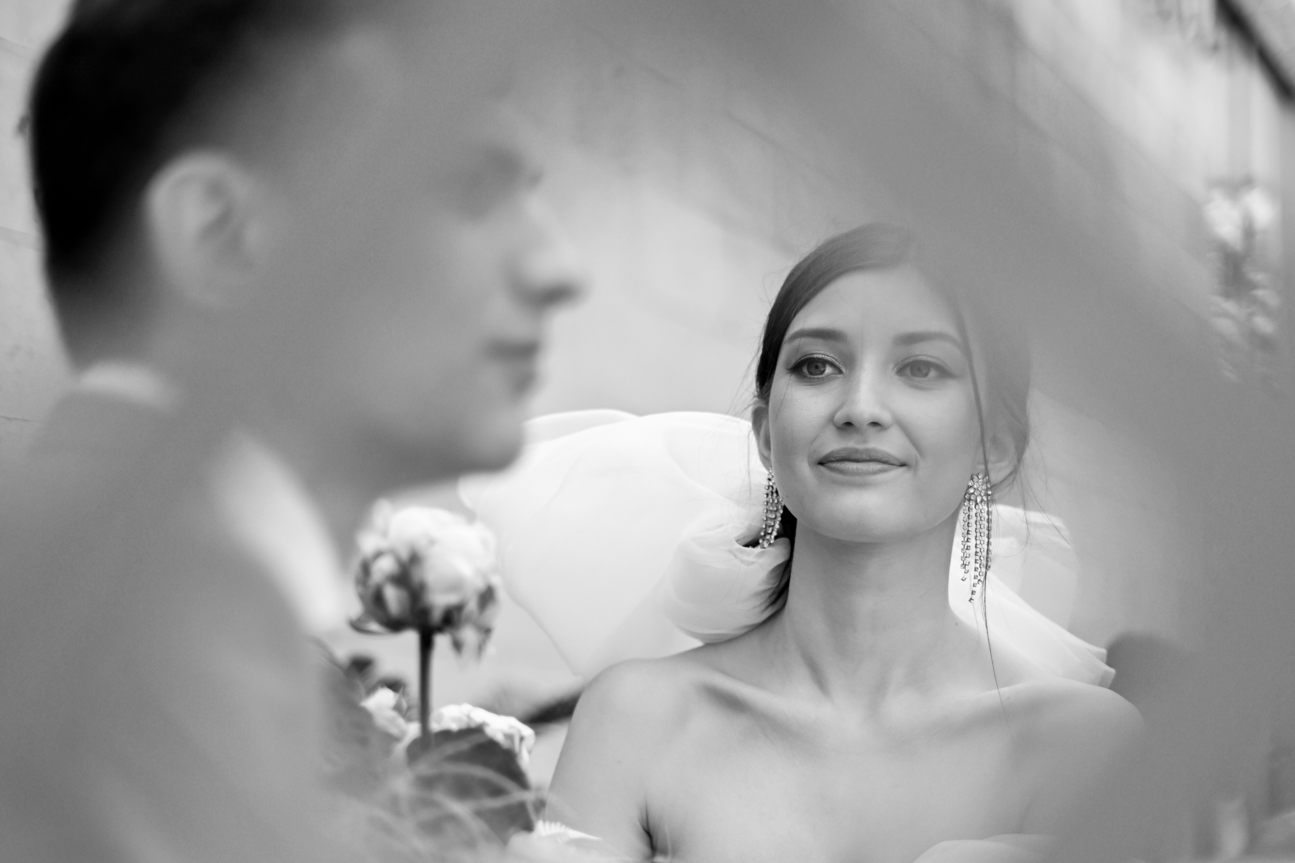 Свадебная прогулка в стиле Moschino. Детский и семейный фотограф в финляндии дина пулкка. контент фотограф