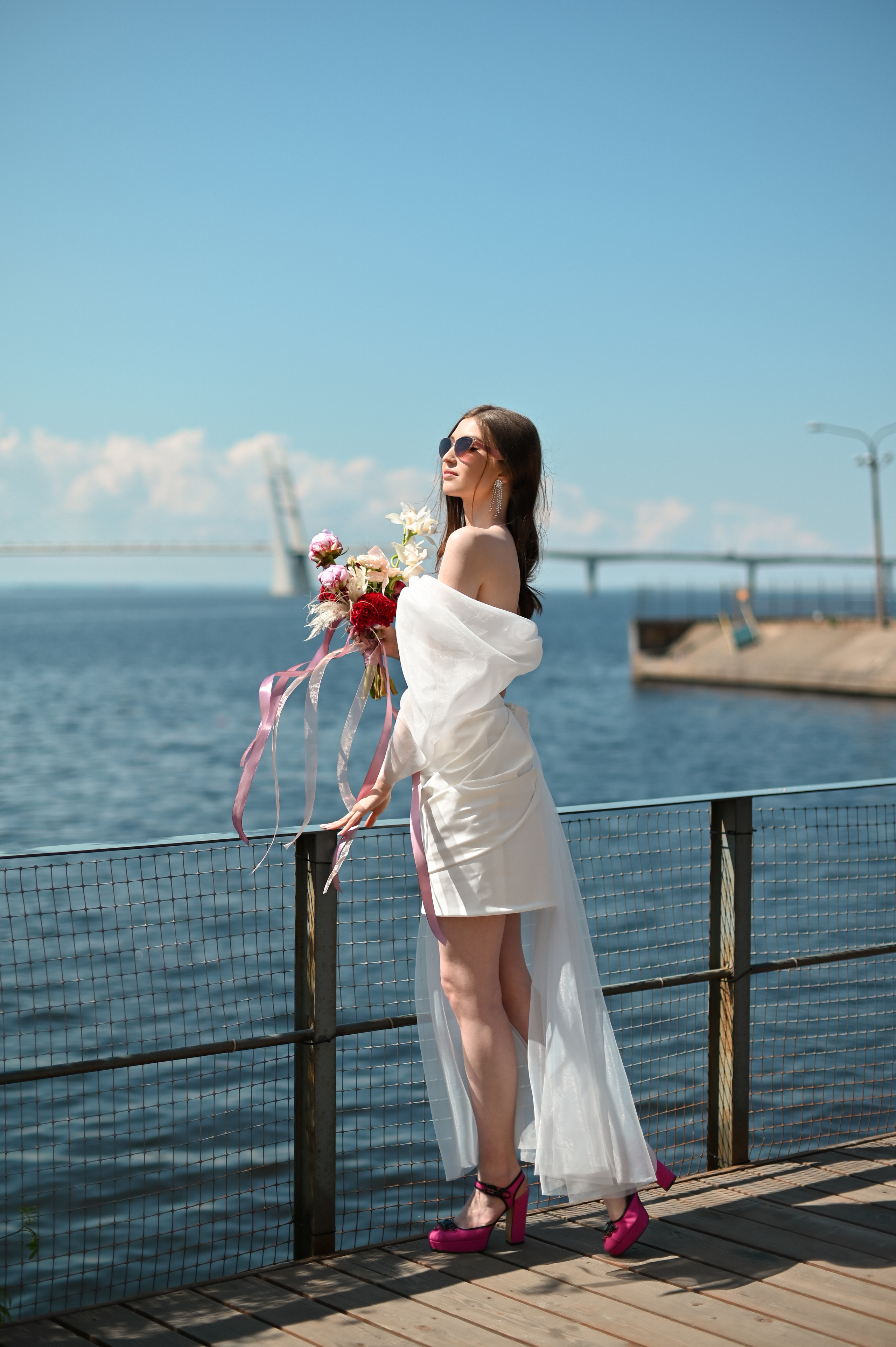 Свадебная прогулка в стиле Moschino. Детский и семейный фотограф в финляндии дина пулкка. контент фотограф