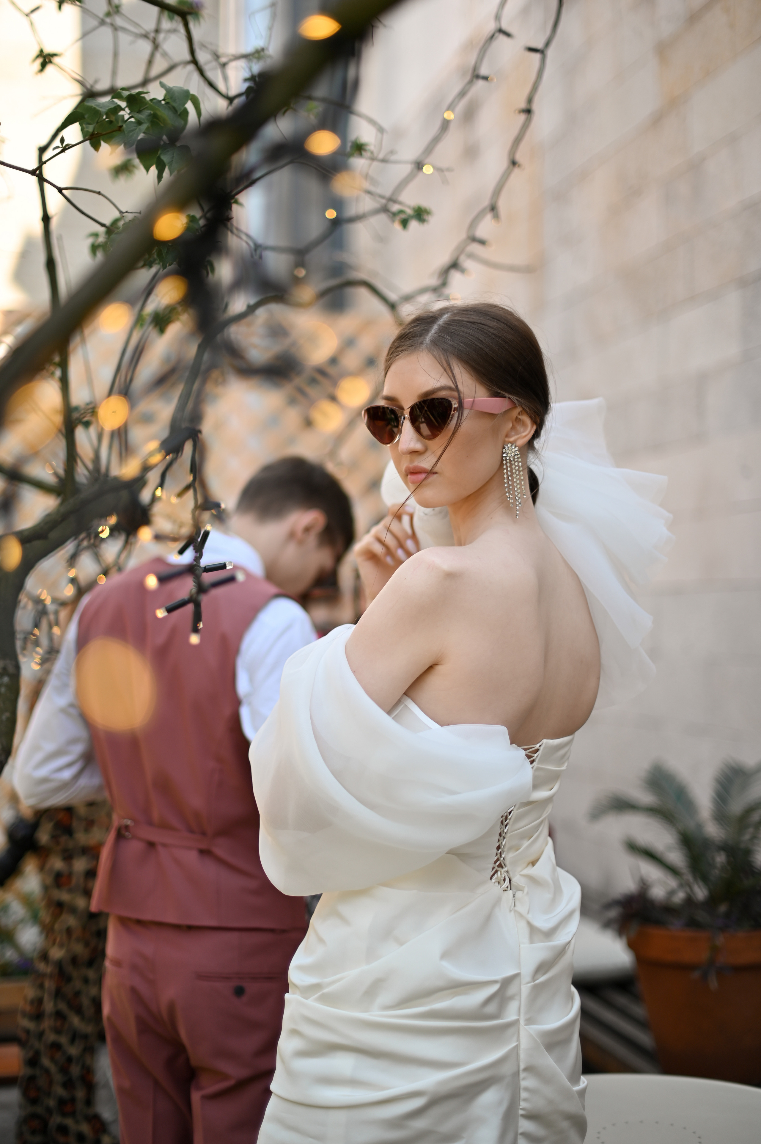 Свадебная прогулка в стиле Moschino. Детский и семейный фотограф в финляндии дина пулкка. контент фотограф