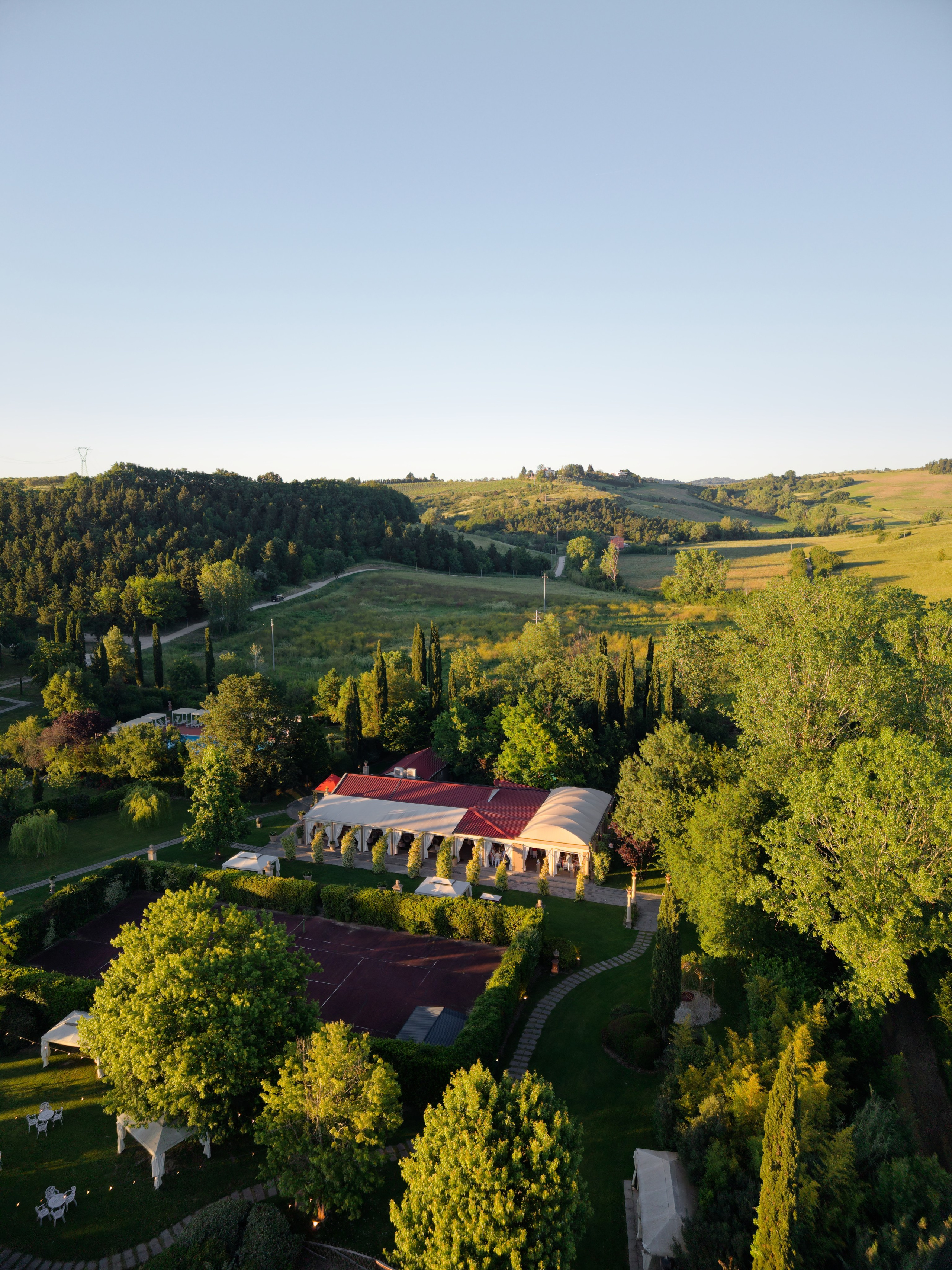 Pizza Party at Tenuta Massini, Florence, Italy. Destination Wedding Photographer — Nikita Burtsev