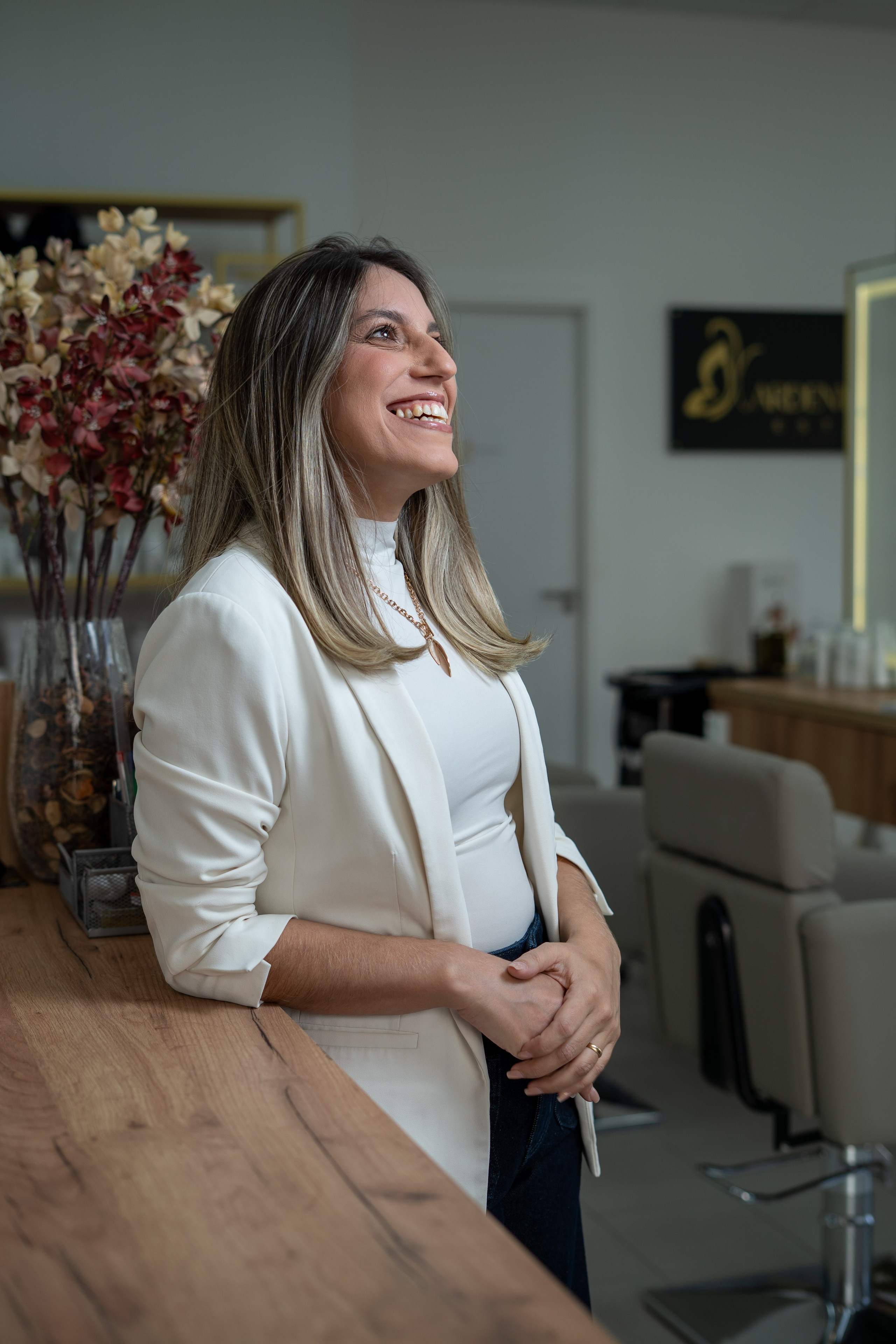 Kardeny Pimentel. Frames by Giovani Braga