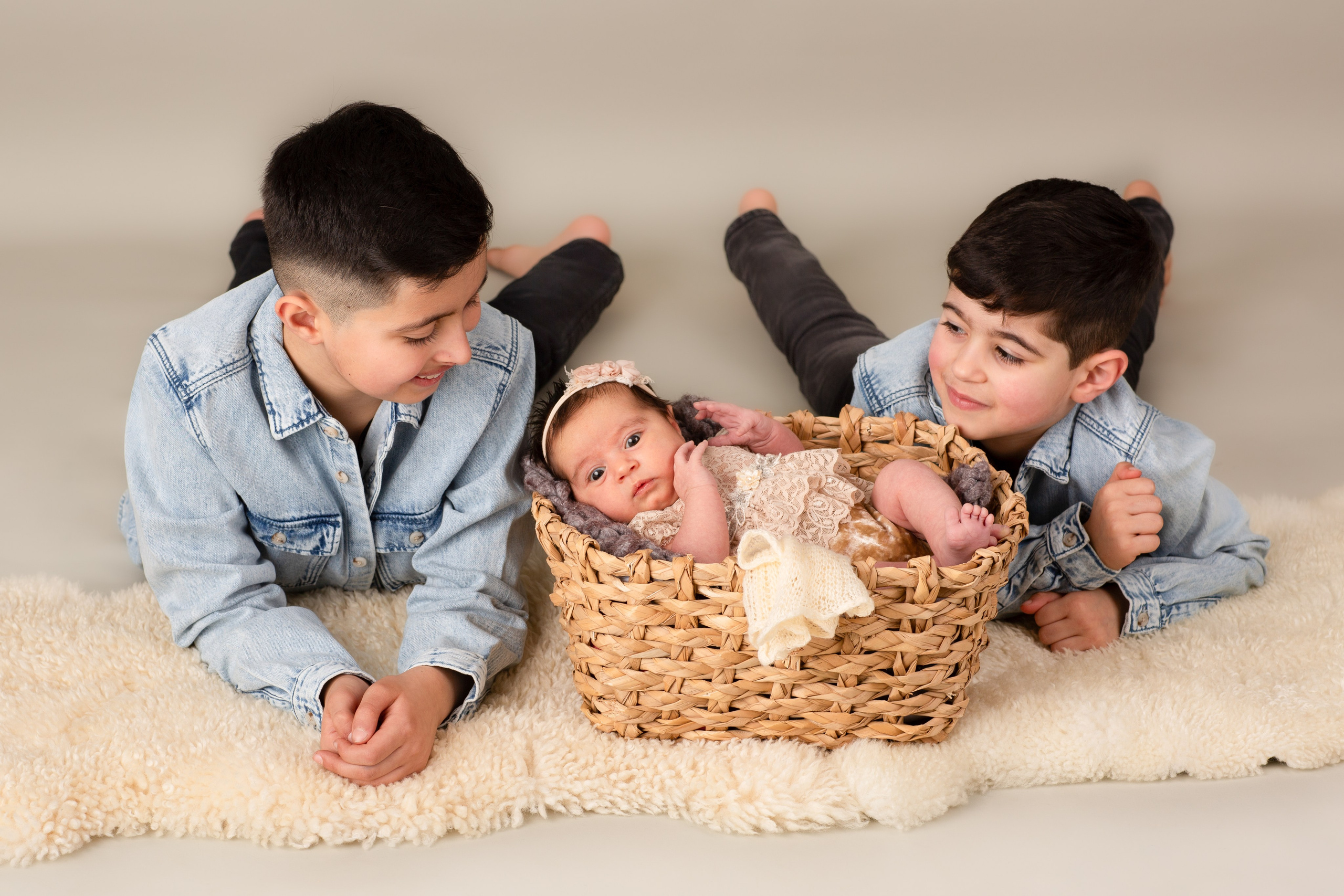 Familie. Neugeborenen, Familien, Geschwister Fotografin aus Delmenhorst