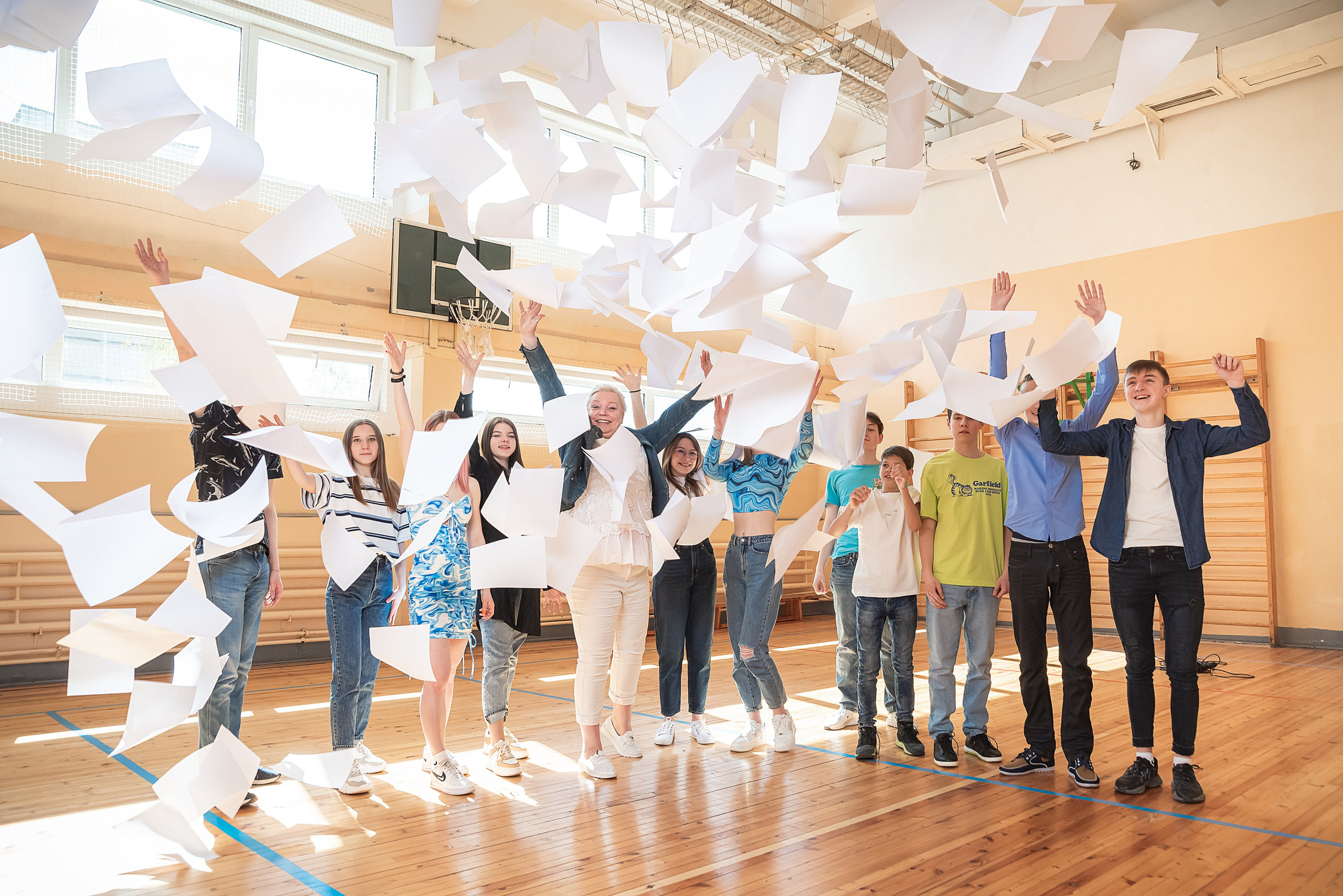 95. Vidusskola, 9 Klase. Fotogrāfs Rīgā. Gīmenes, individuālās un dažādu produktu fotosesijas