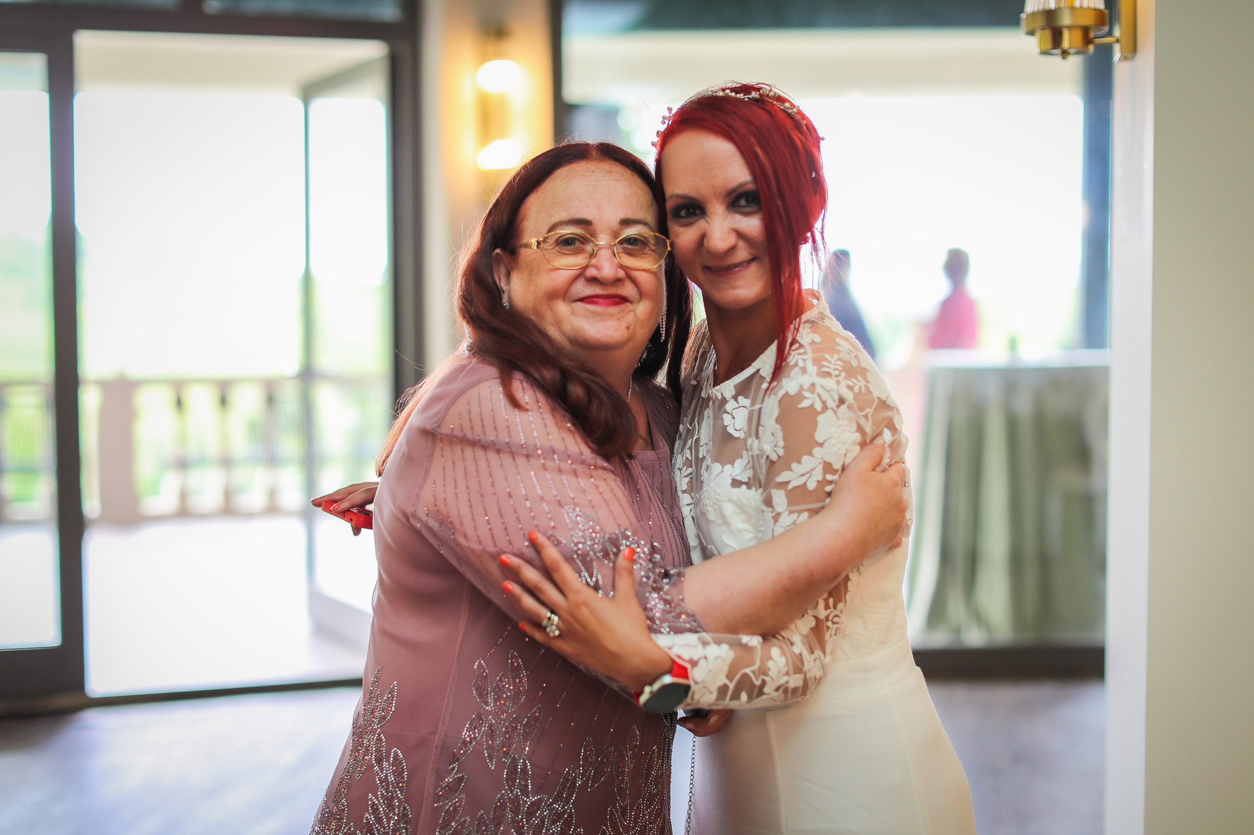 Oana&Bogdan — distractie, rasete, amintiri. Rares Bucur is a professional wedding photographer based in Cluj-Napoca, Romania, specializing in wedding photography