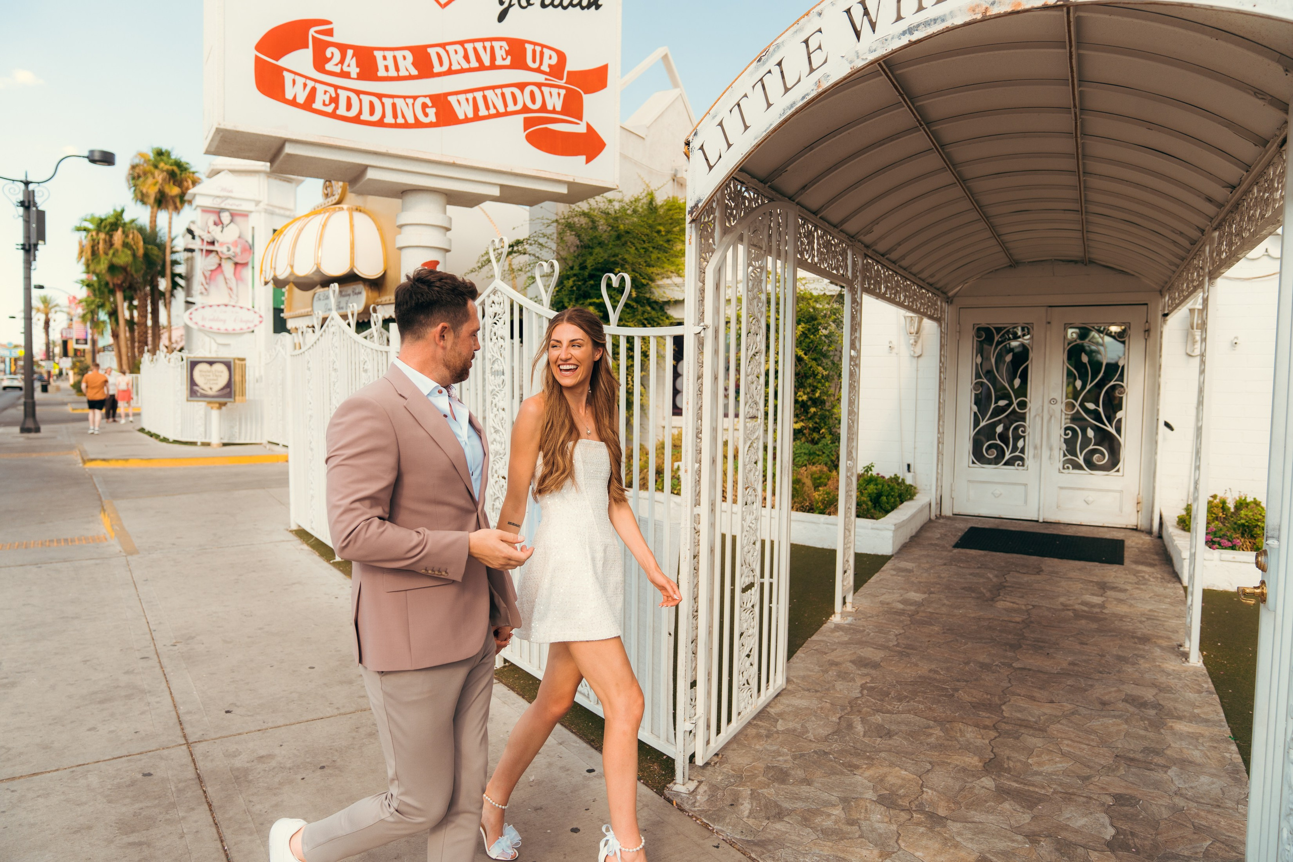 Chelsea&Craig. 9.3.24. Wedding & elopement photographer Viktoriya Kravtsov. Las Vegas