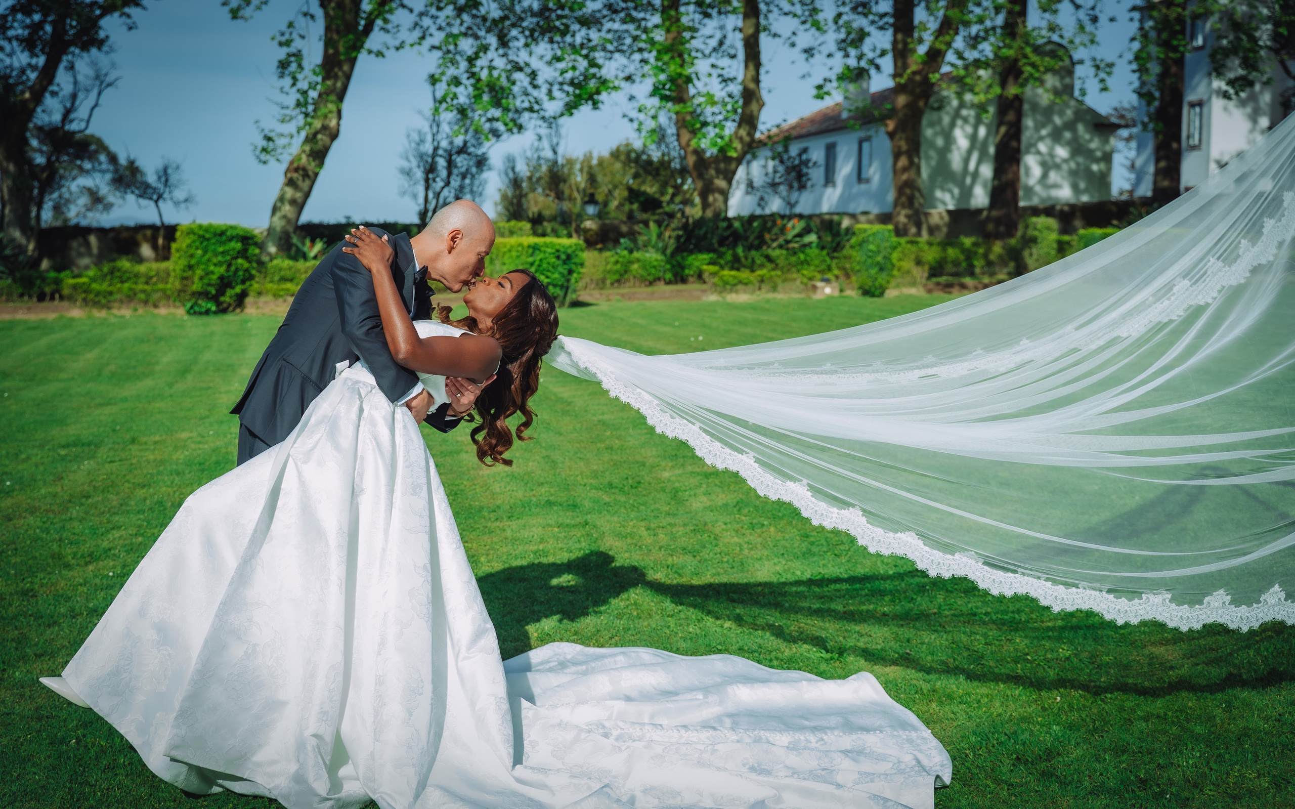 Maria & Artur. Fazemos o seu casamento ser lembrado por gerações