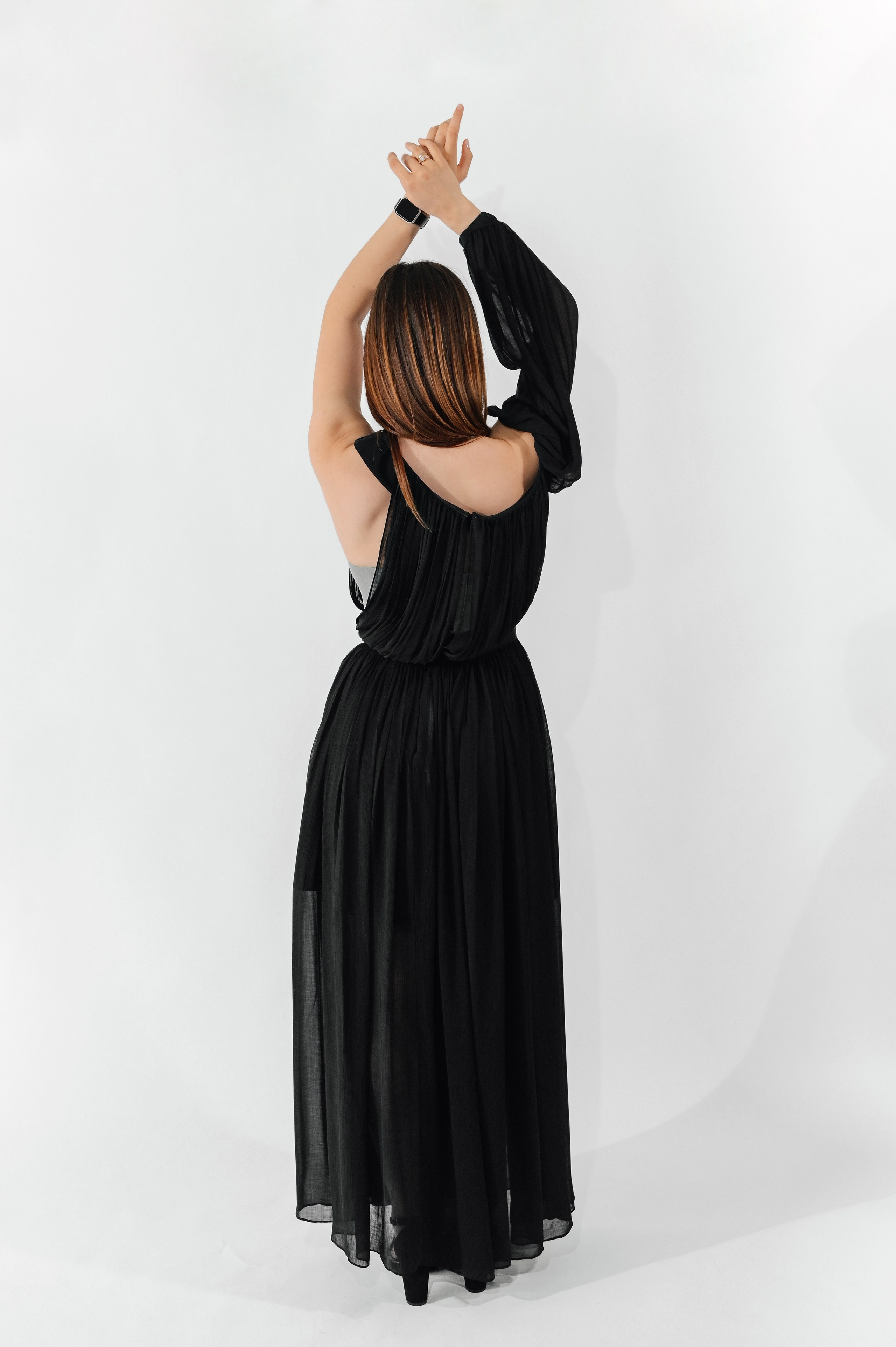 Rochie din voal. Designer vestimentar: elaborarea, proiectarea și confectionare…