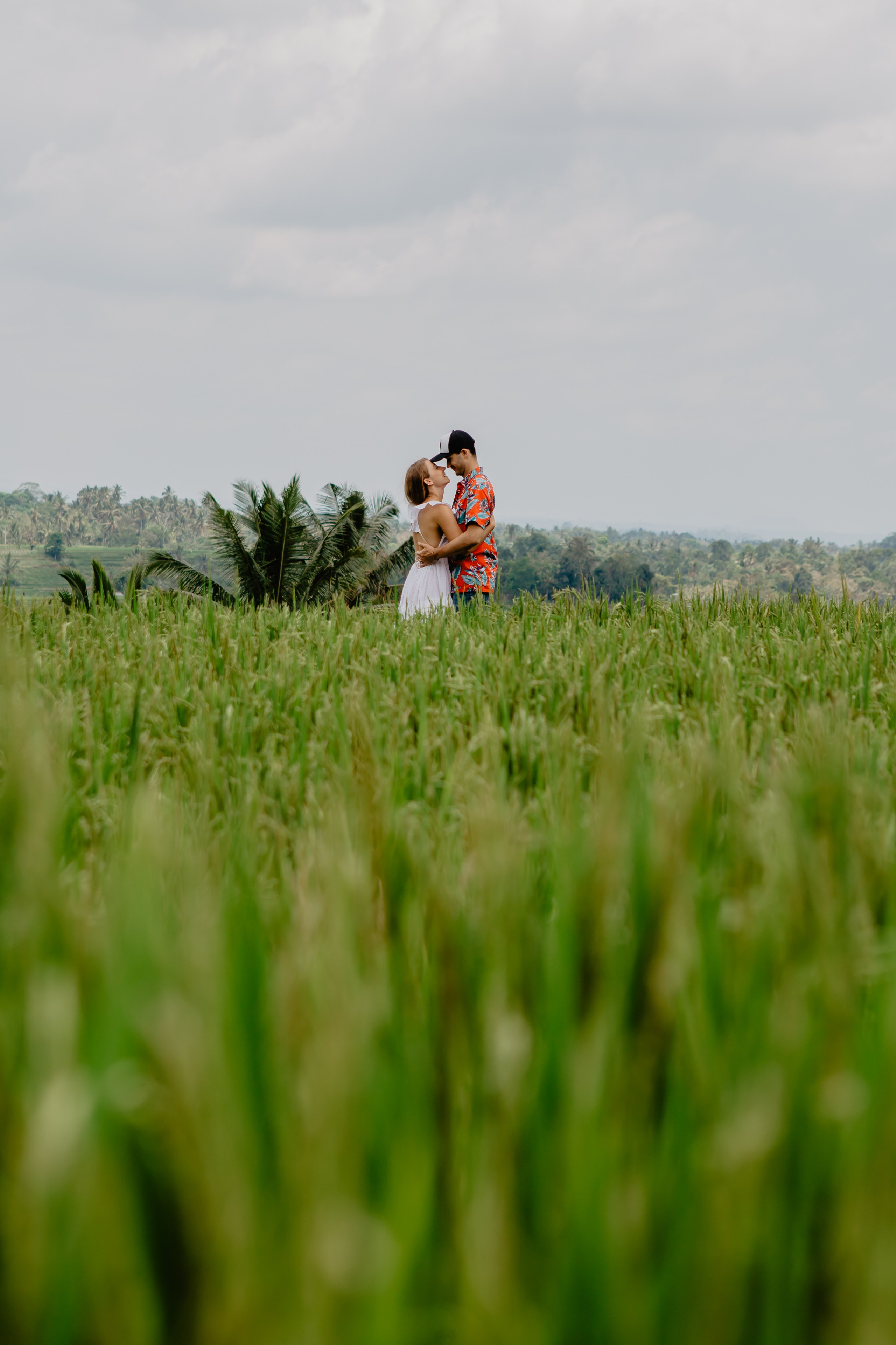 Honeymoon photo shoot in Bali. Female Photographer in Bali