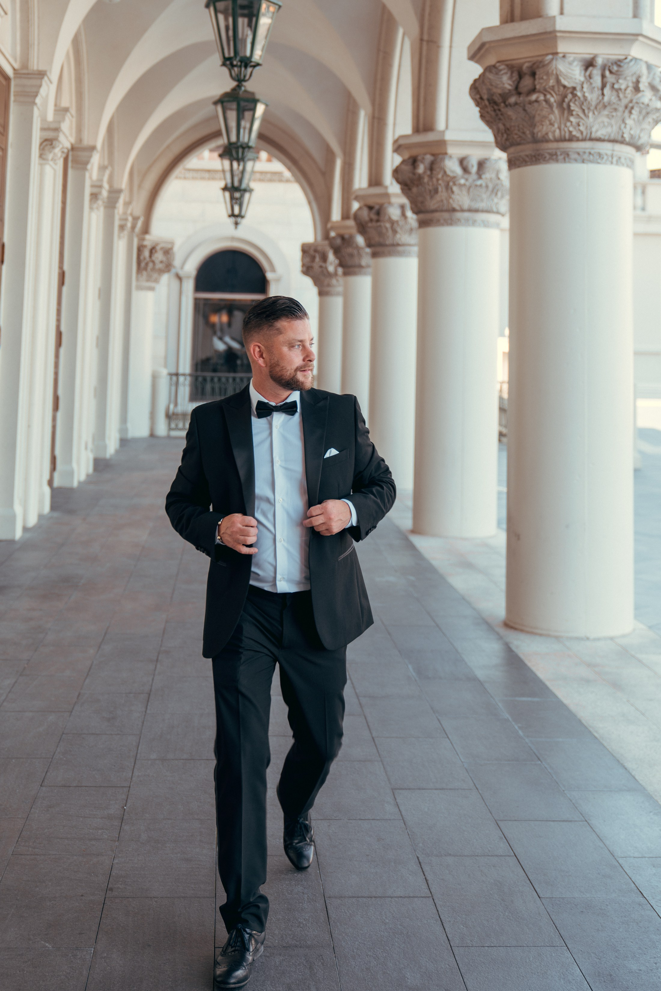 Sara&John. Wedding & elopement photographer Viktoriya Kravtsov. Las Vegas