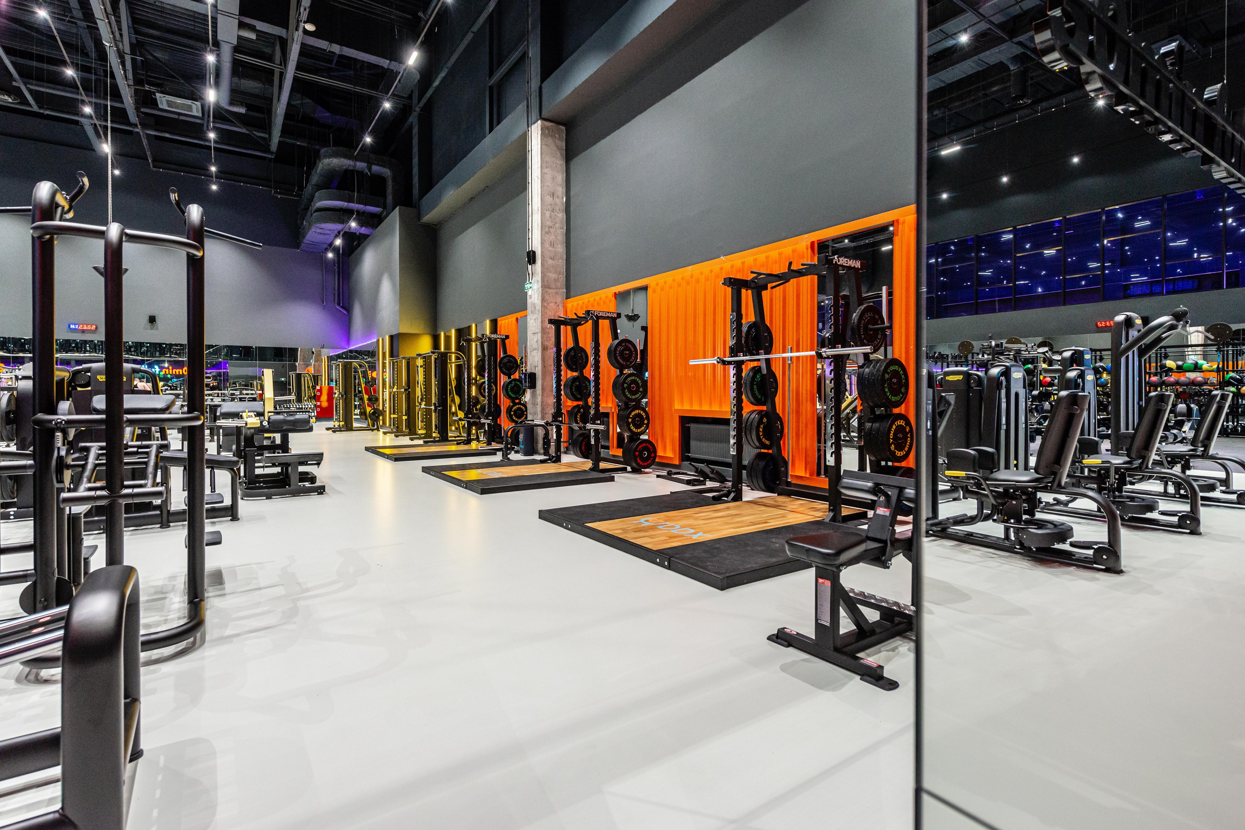 DDX Fitness в ТЦ Место встречи Янтарь. ФОТОГРАФ МЕКСИКА КИНТАНА-РОО