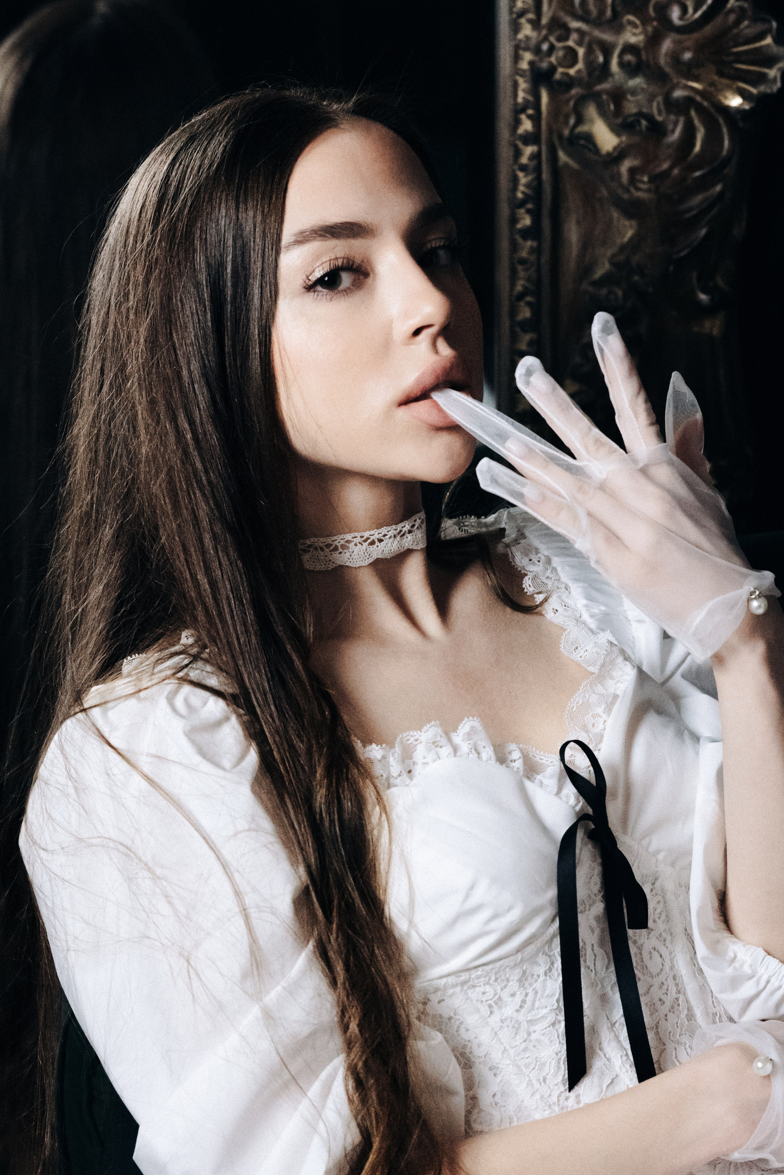 Grey room. Portrait photographer in Europe. Aurora Balear in Balearic Islands, woman portrait photographer. Work in Spain