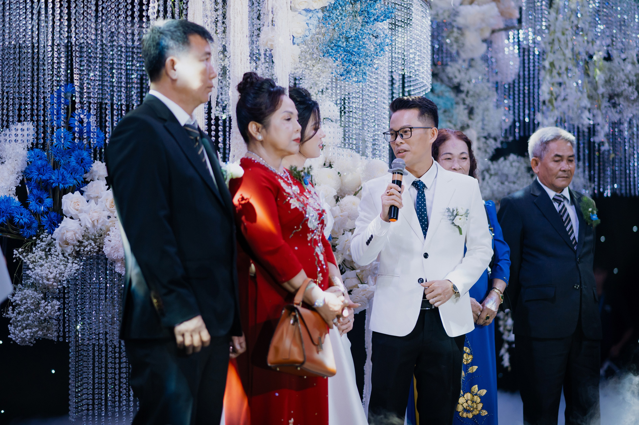 THANH THUÝ & TRỌNG KỶ. Nhiếp ảnh gia đám cưới hàng đầu tại Thành Phố Hồ Chí Minh