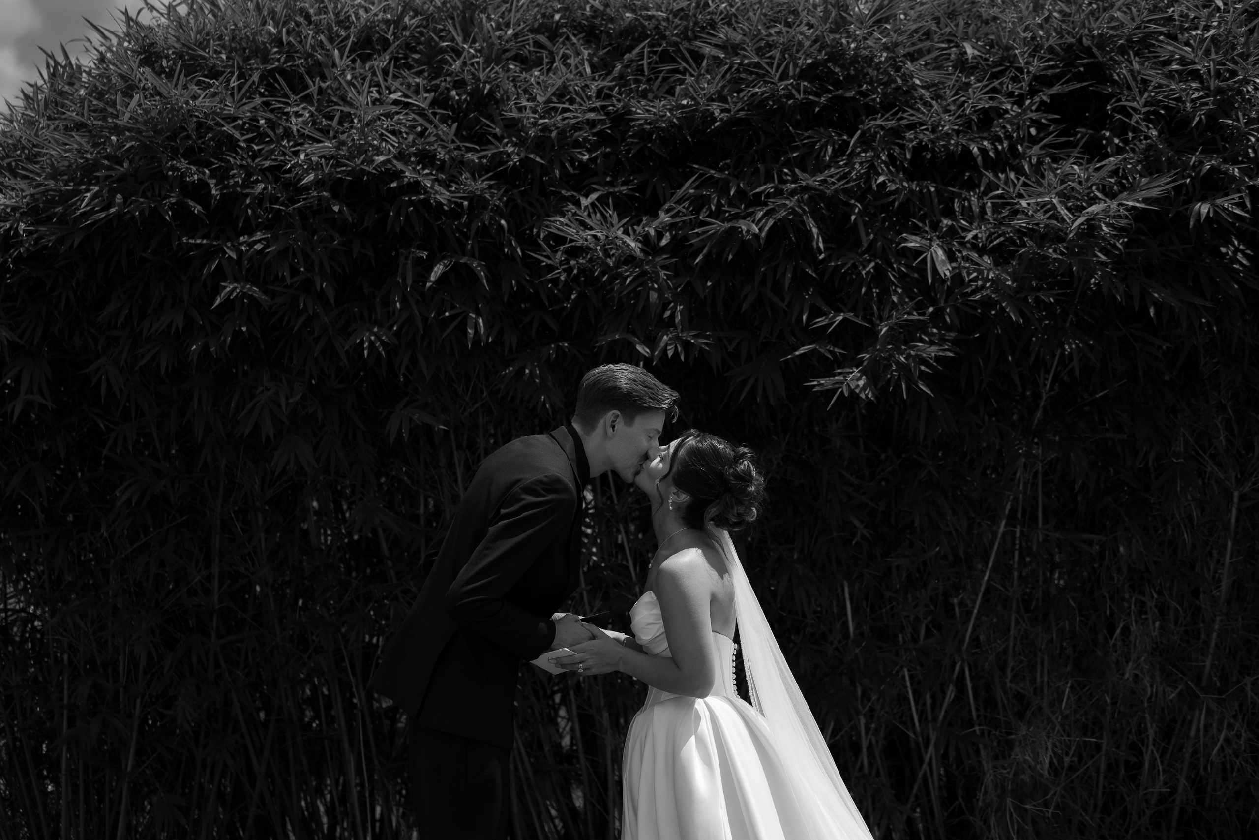 Alexsa and Robert. Ever After Farm Peach. Photographer Anastasia Nagibina