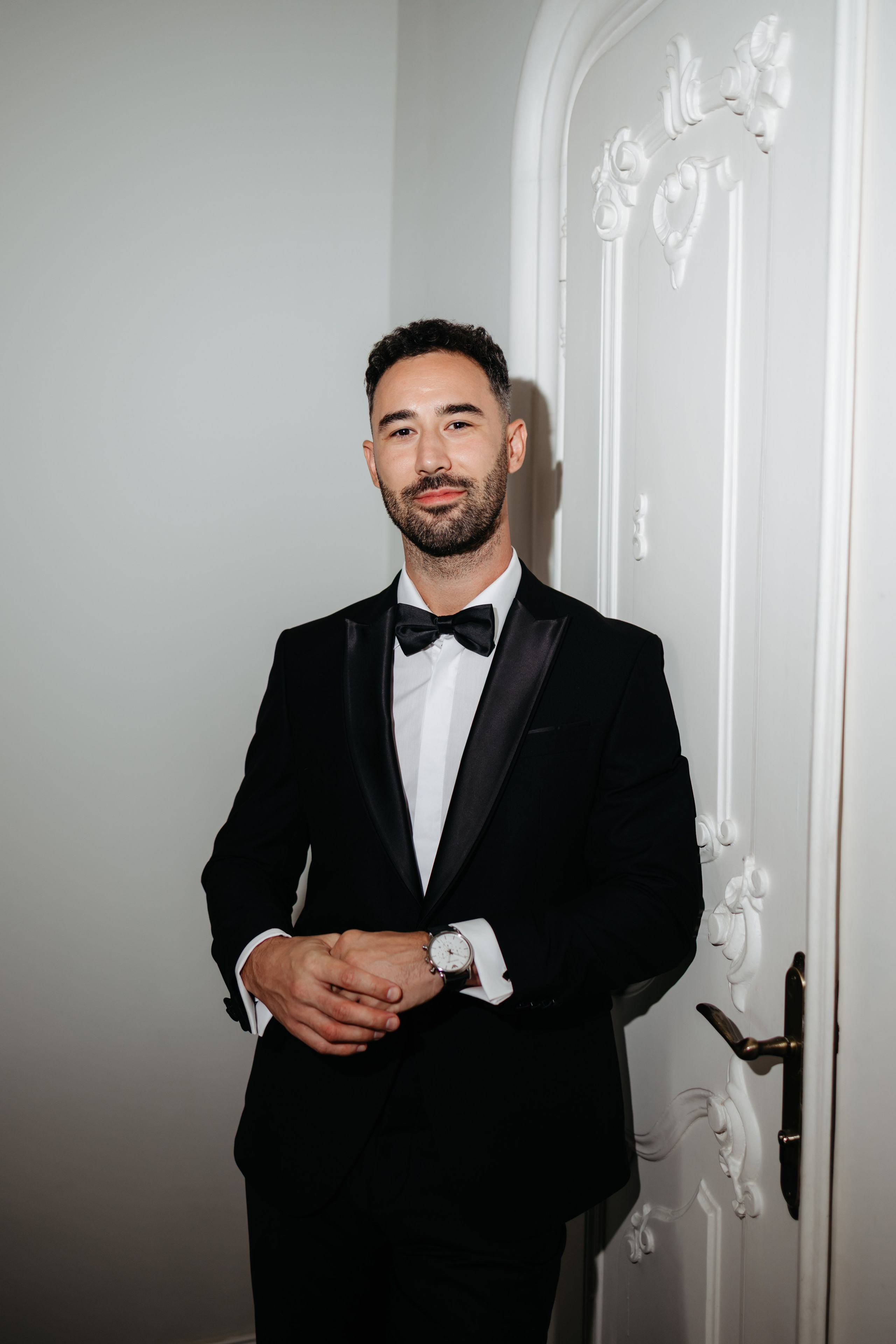 PORTFOLIO. Wedding Photographer Editorial Storytelling Cluj, Romania & Europe|Lore Photography