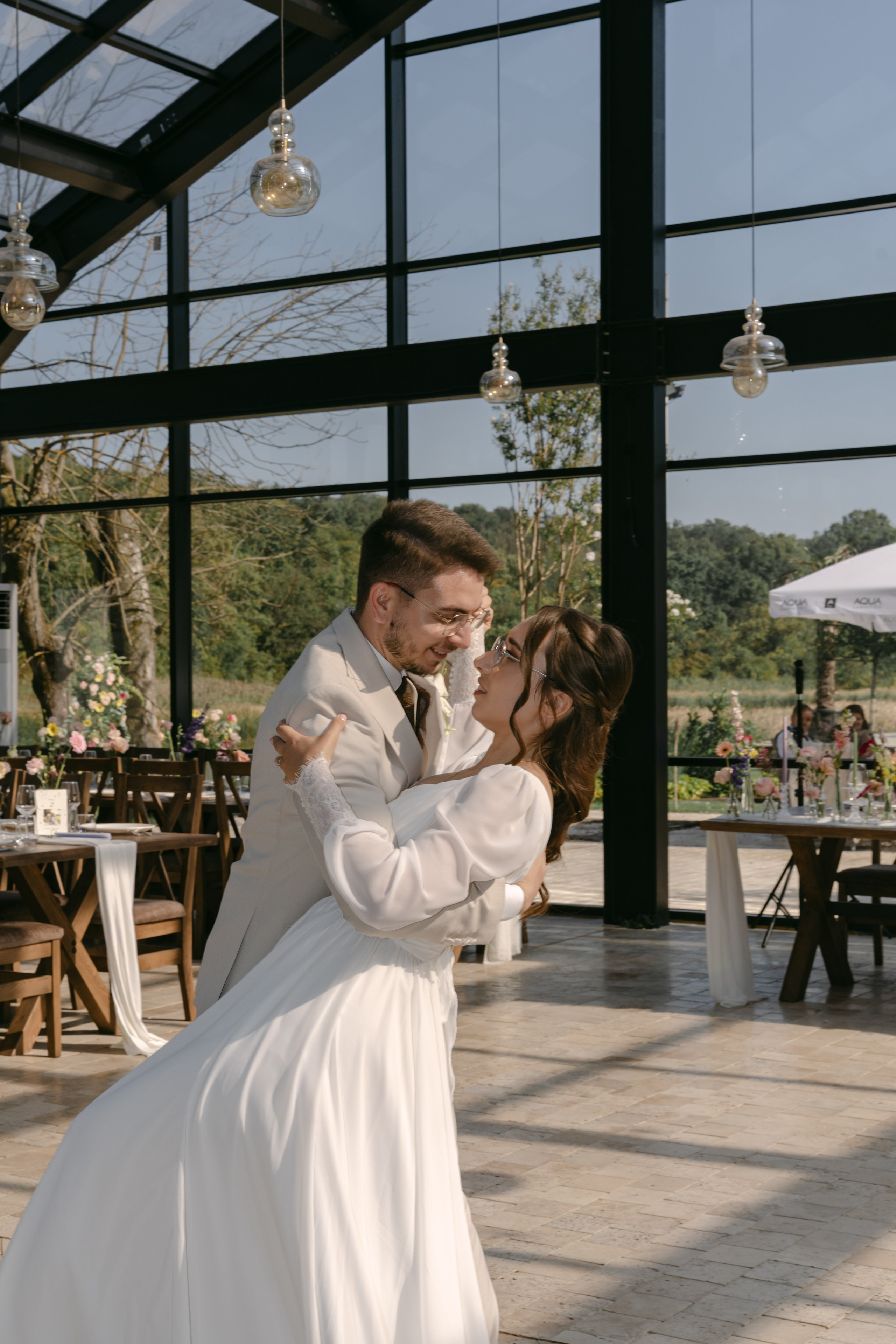 Analisa | Constantin. Gabrielacojocariu.com