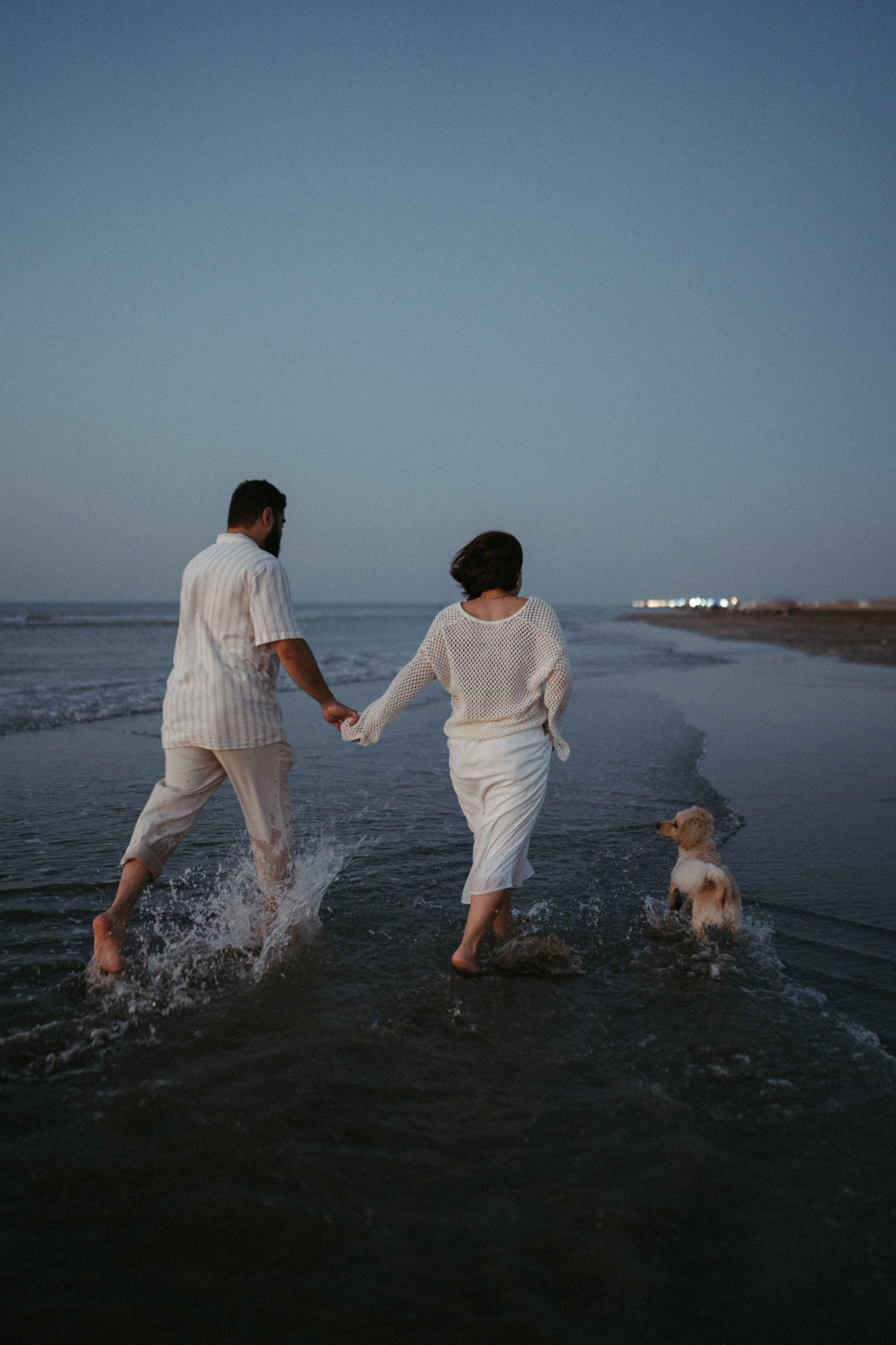 Expecting Javad. Family photographer in Saudi Arabia