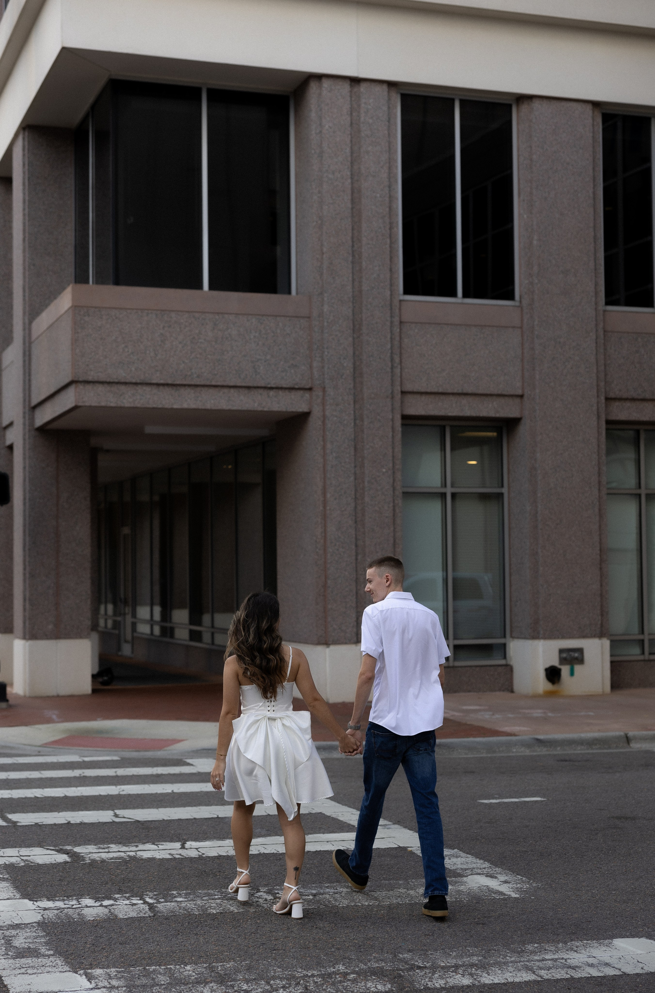 Engagement Photoshoot in the city. Photographer Anastasia Nagibina