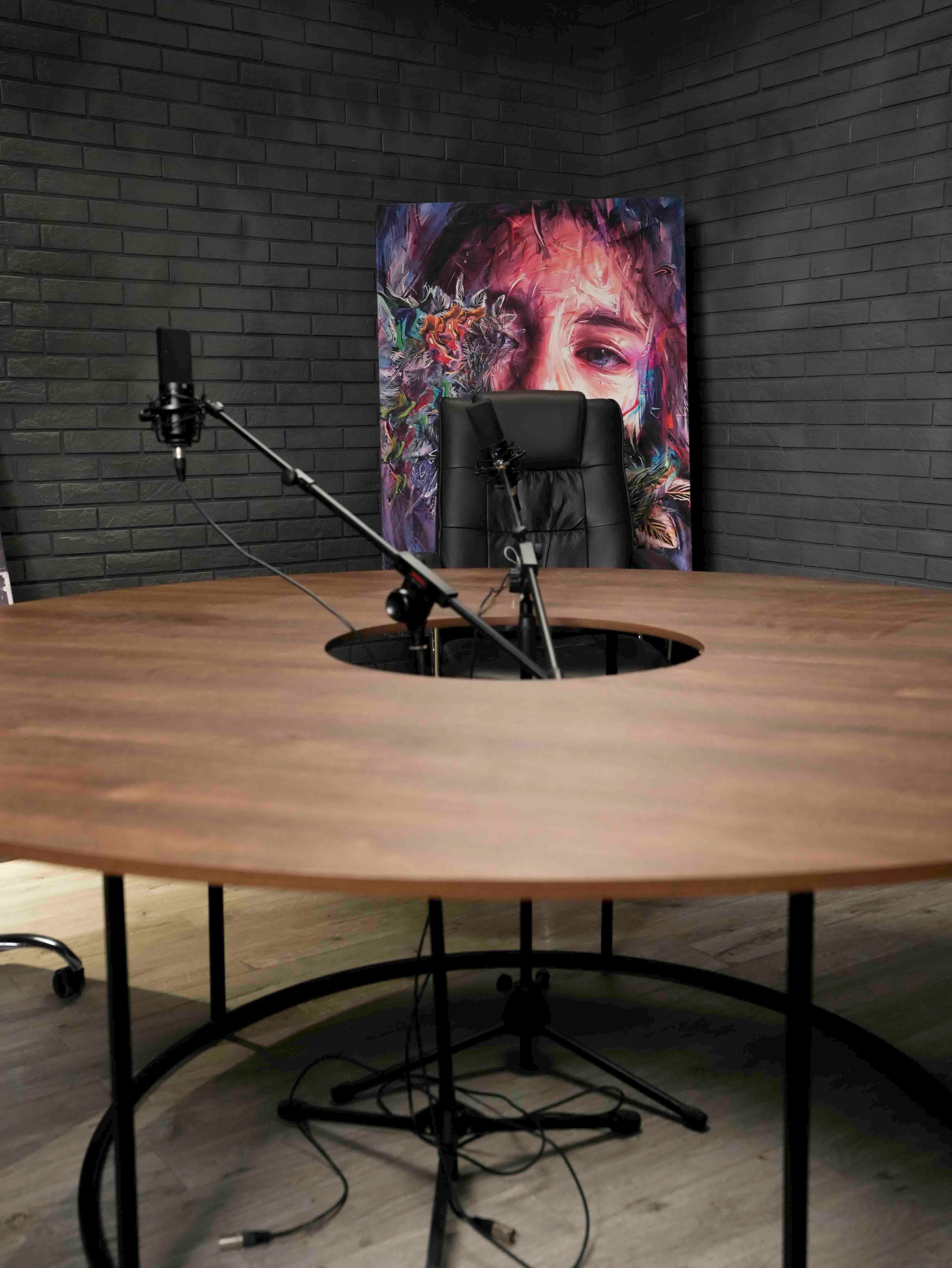 Зал «Эксперт» — (ул.Мукими, 1А). 2astudio.uz