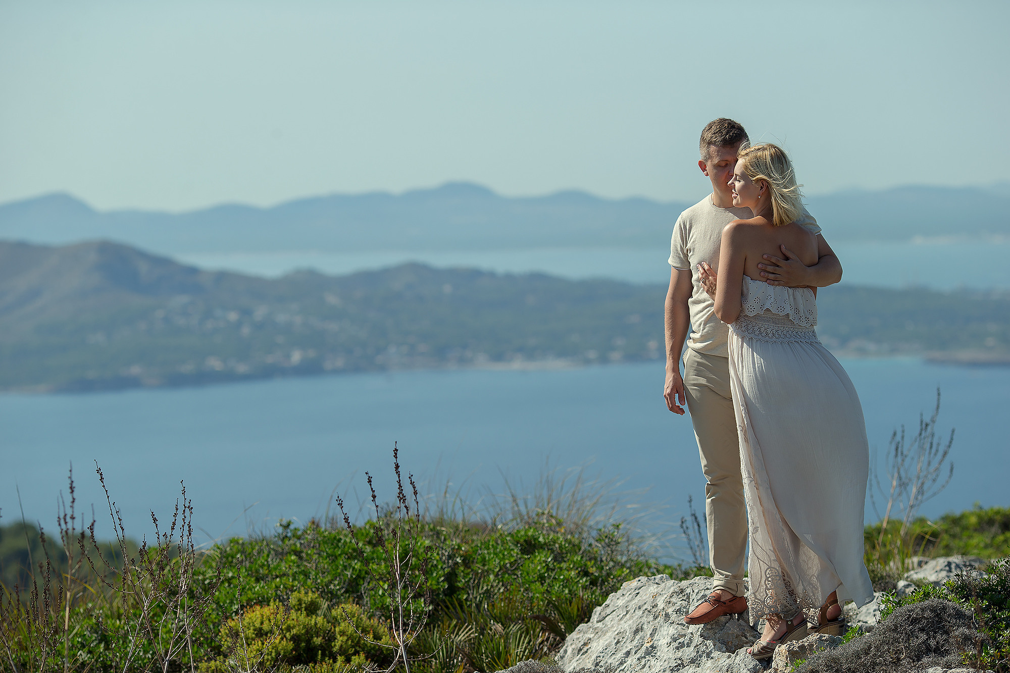 Sunny Mallorca. Children’s and family photographer Anna Krasovitskaya