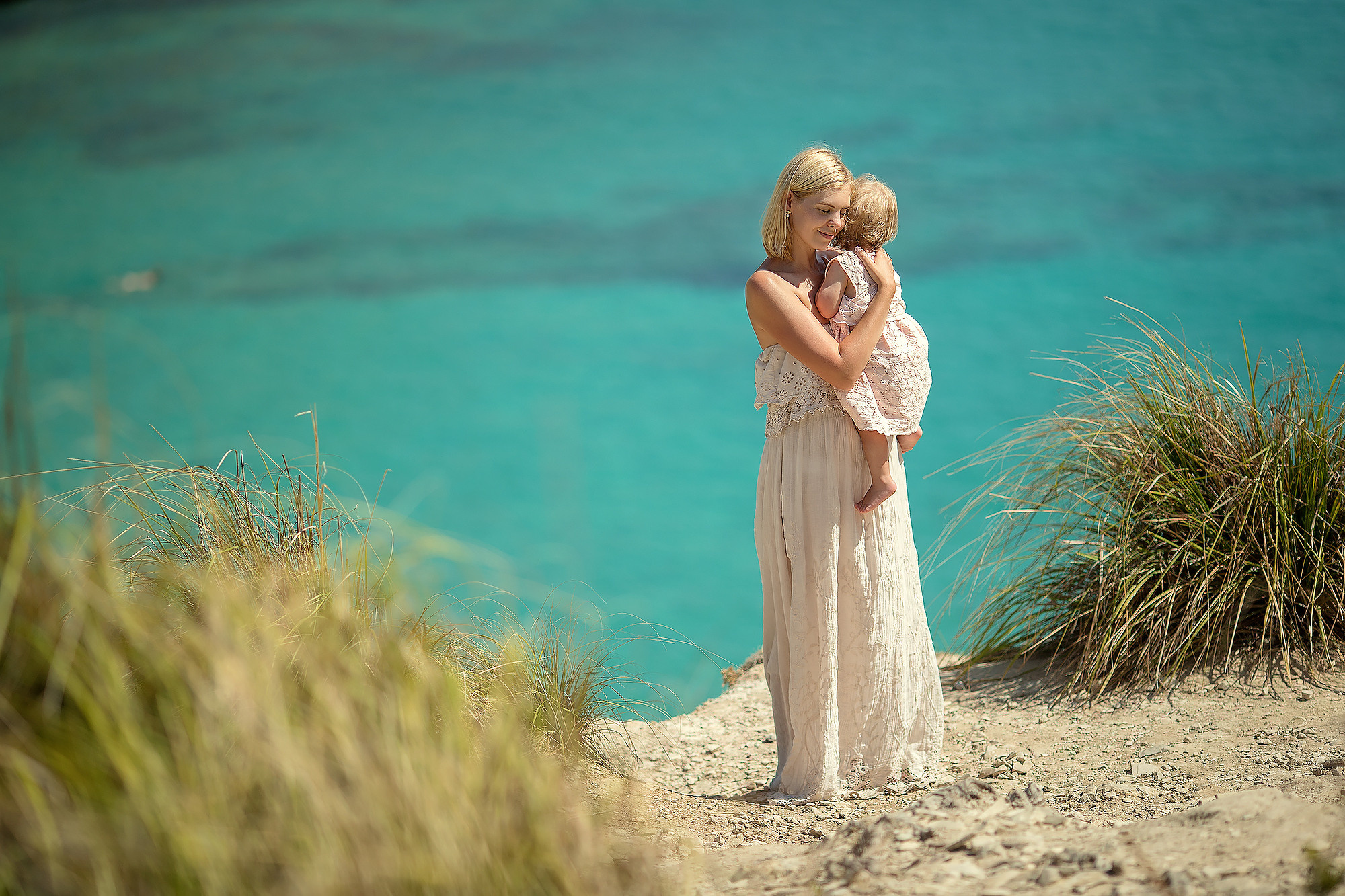 Sunny Mallorca. Children’s and family photographer Anna Krasovitskaya