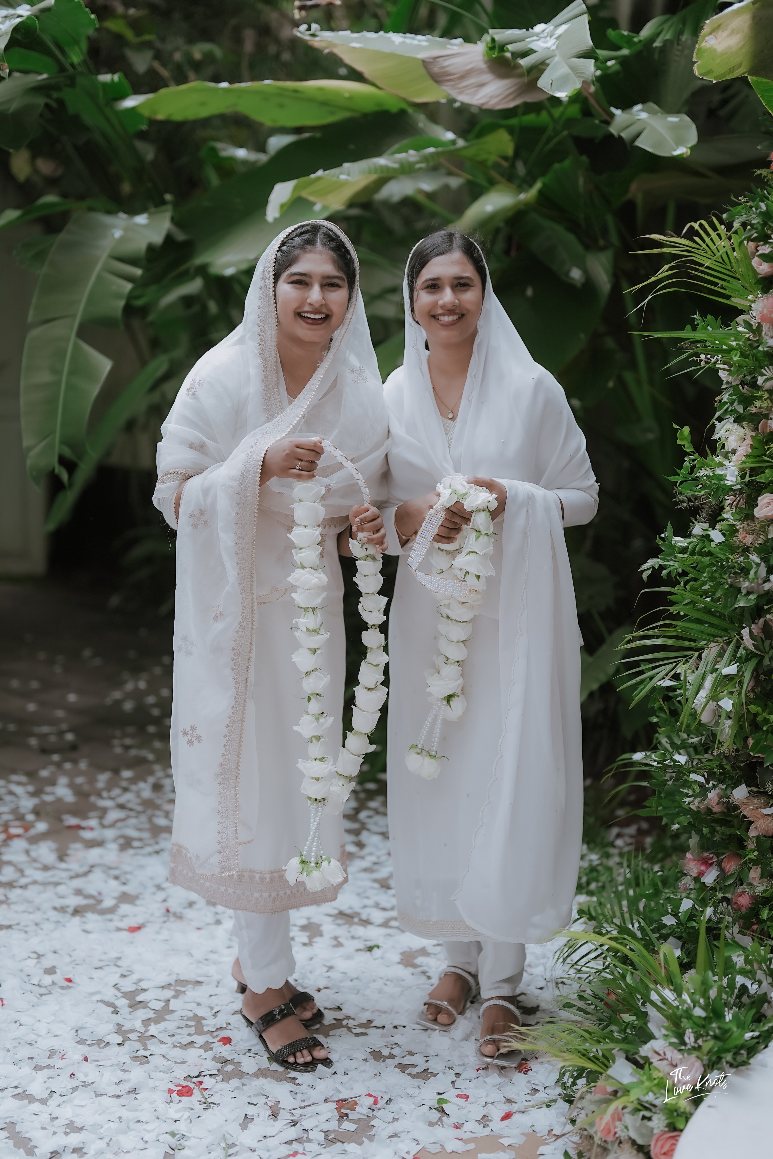 SHIBIL / RISLA. Theloveknots