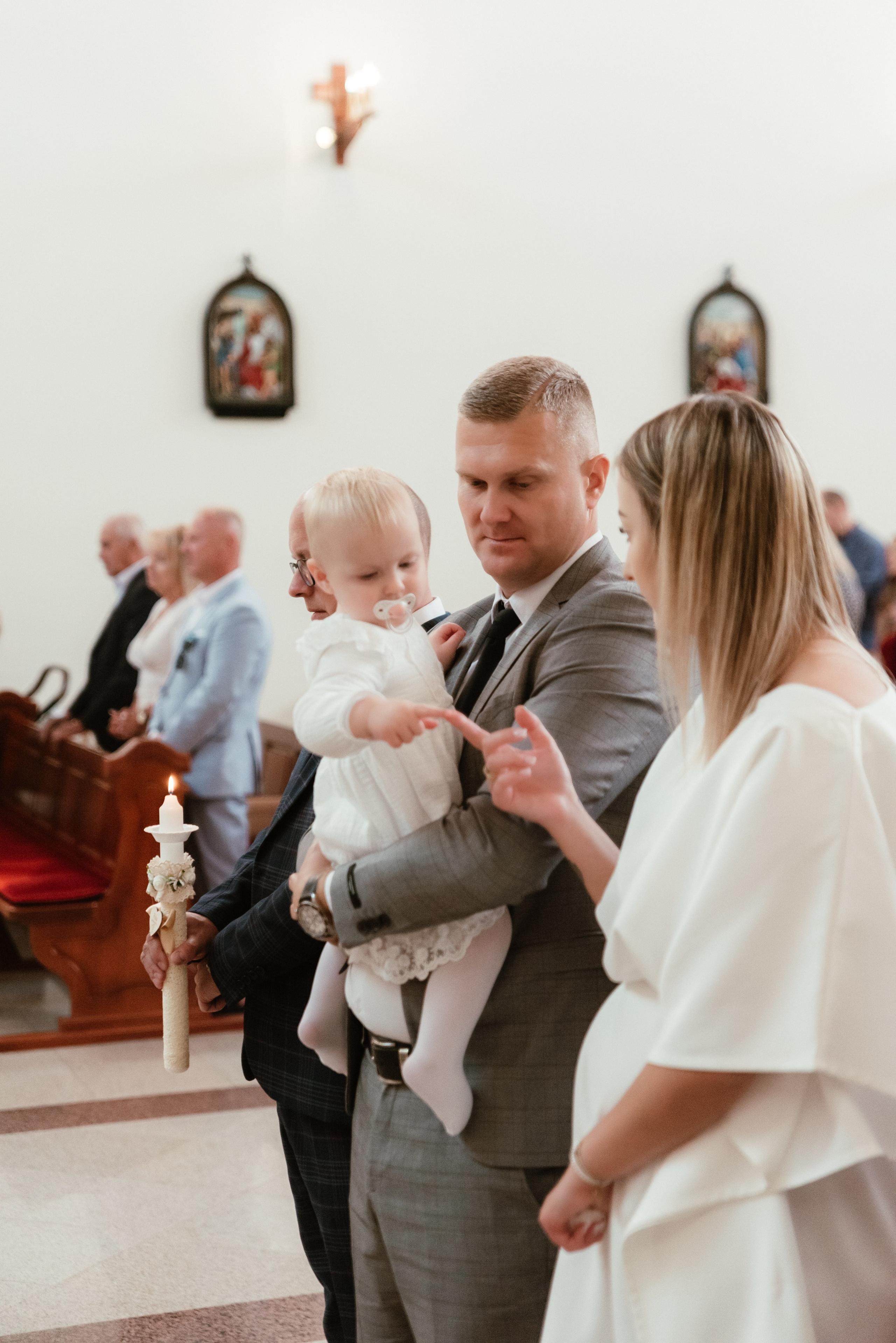 Chrzest Pola. Eugene Save – Fotograf Ślubny i Rodzinny | Warszawa i Cała Polska