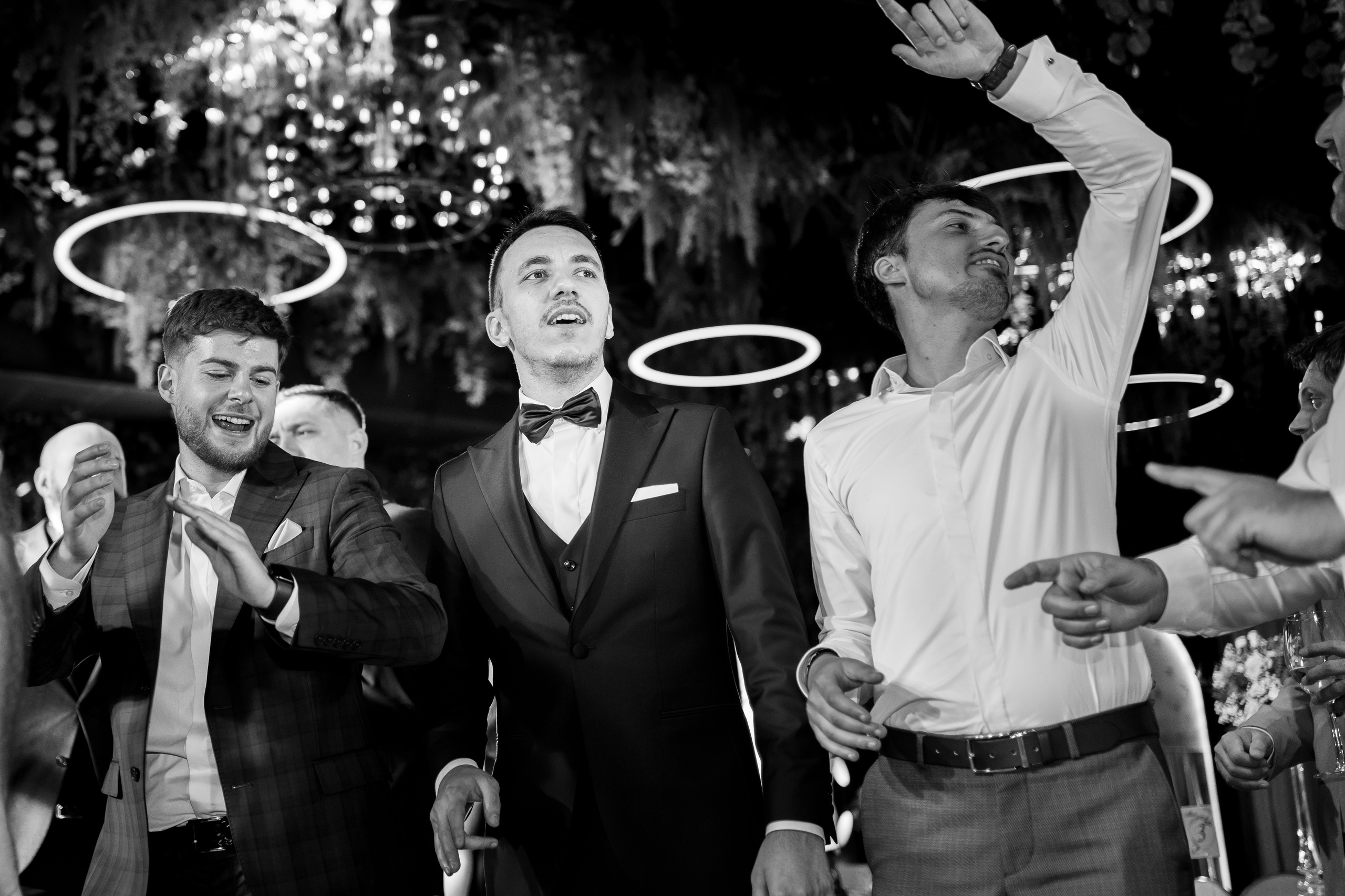 PARTY. Gabriel Florea — Fotograf nuntă București