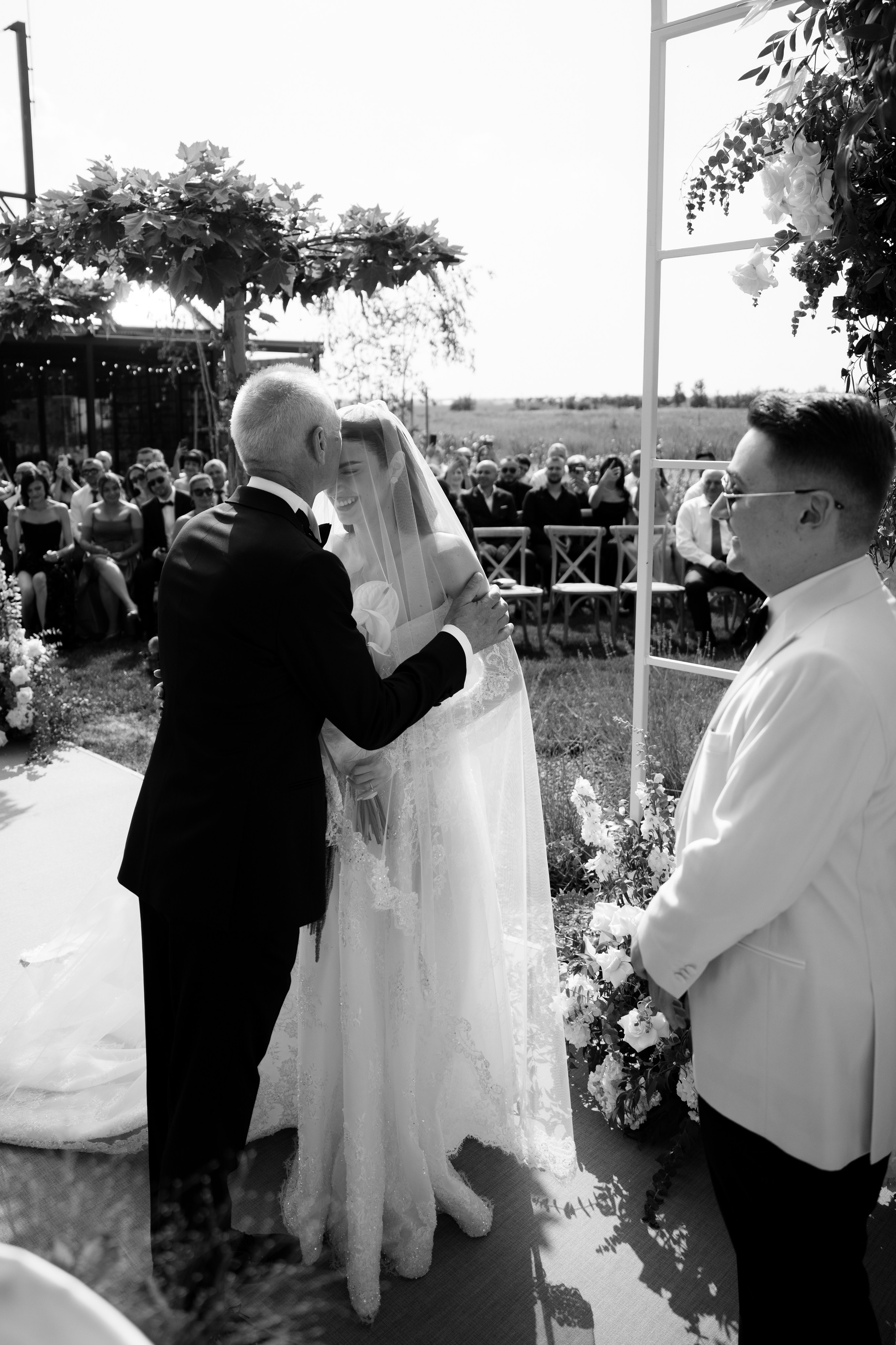 Diana & Octavian. Fotograf de nuntă Alex Pasarelu