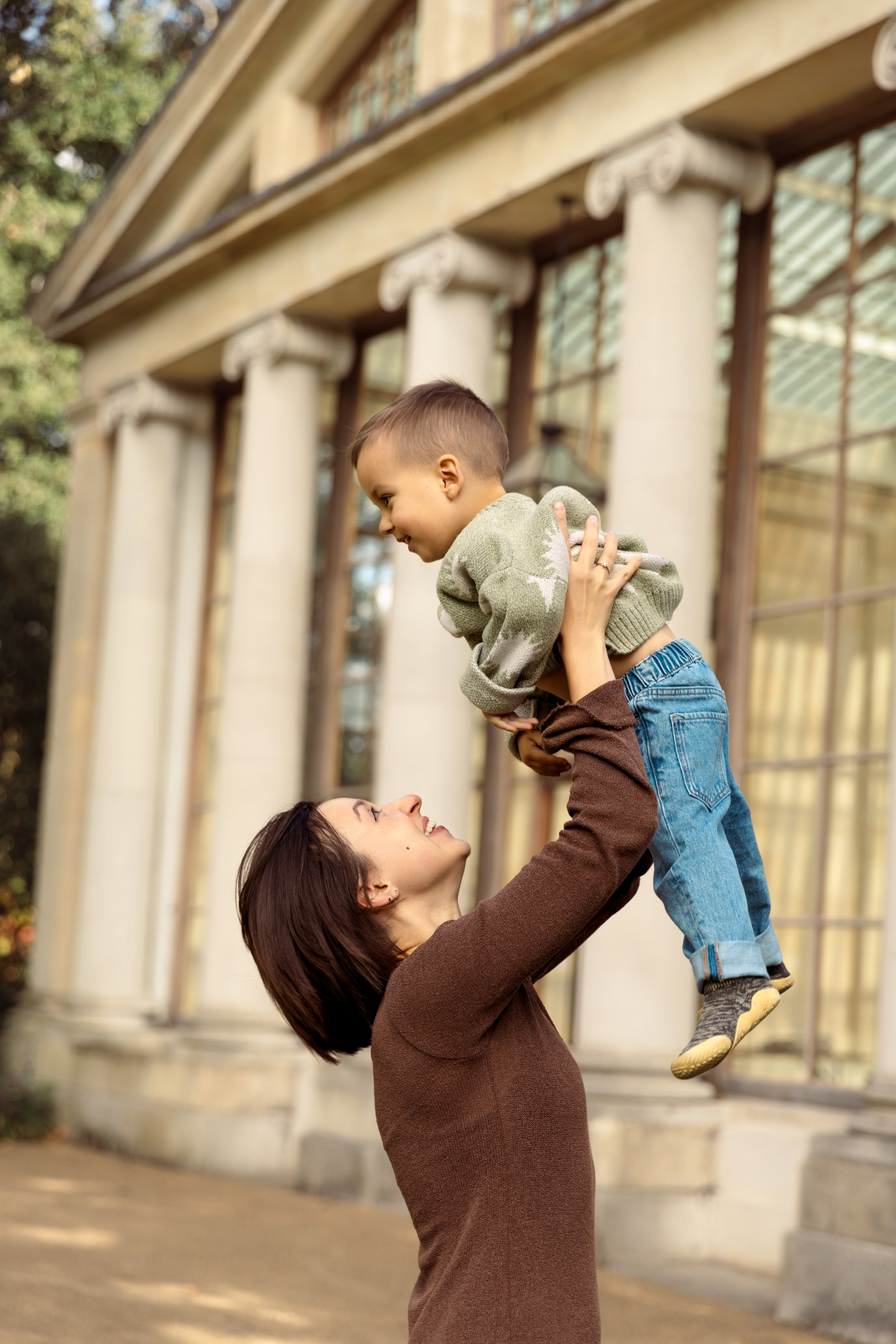 Family walk in Kew Gardens. Daria V. Photography