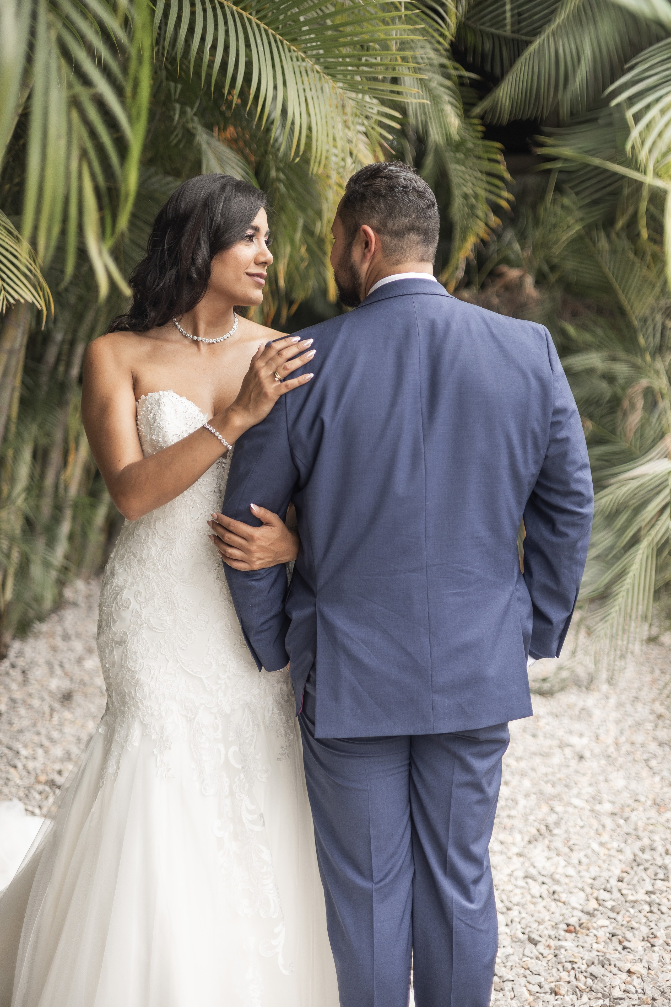 FIRST LOOK. JESÚS MEJÍA