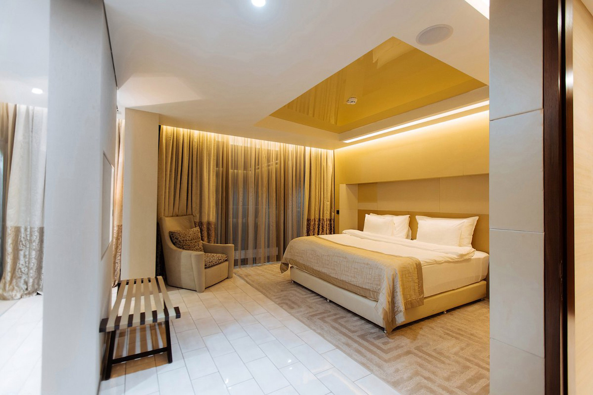 Real estate photos. Photographer Emil Nalbantov Professional photographer & retoucher