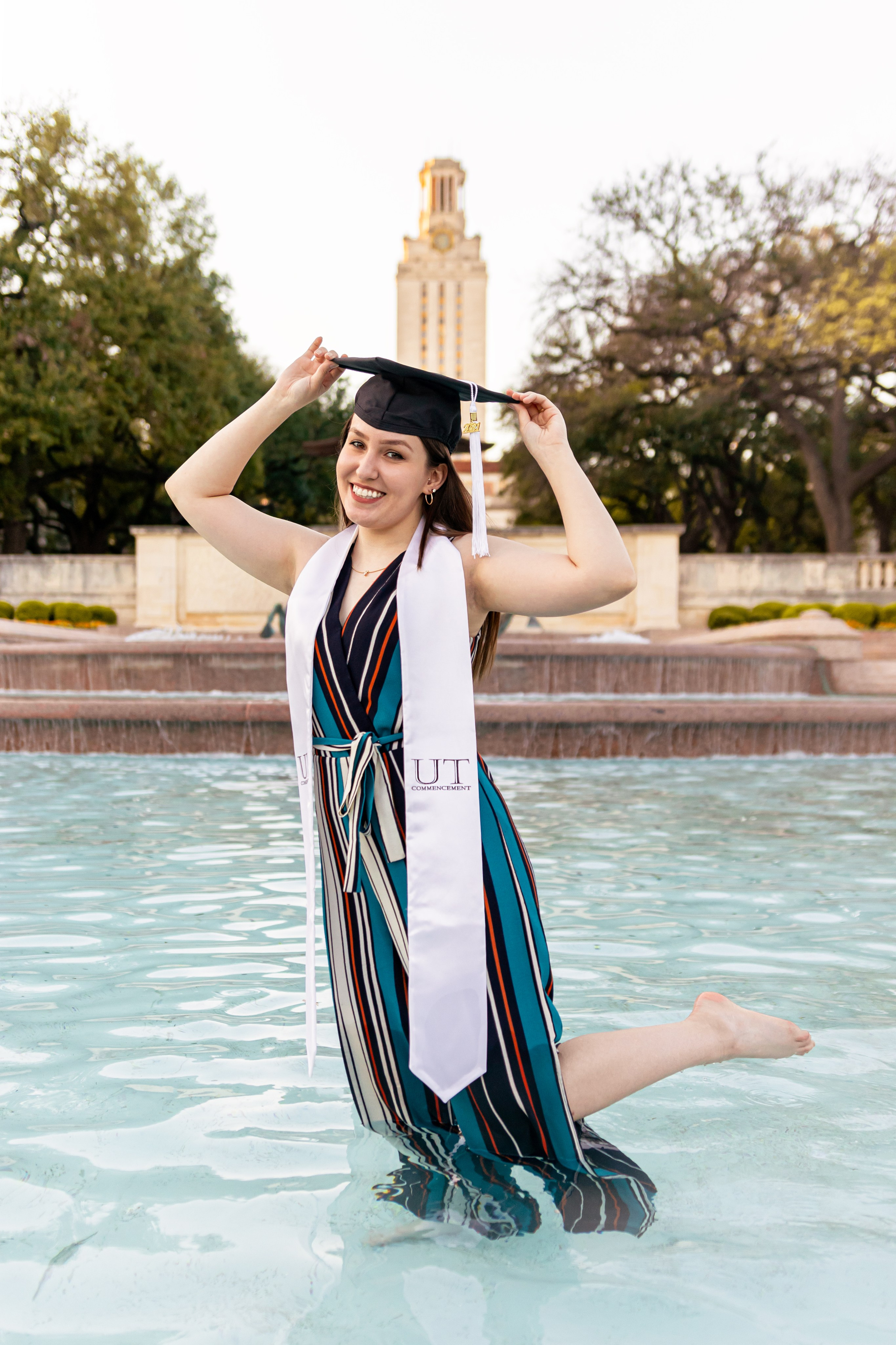 Kayla’s senior photoshoot at the University of Texas Austin