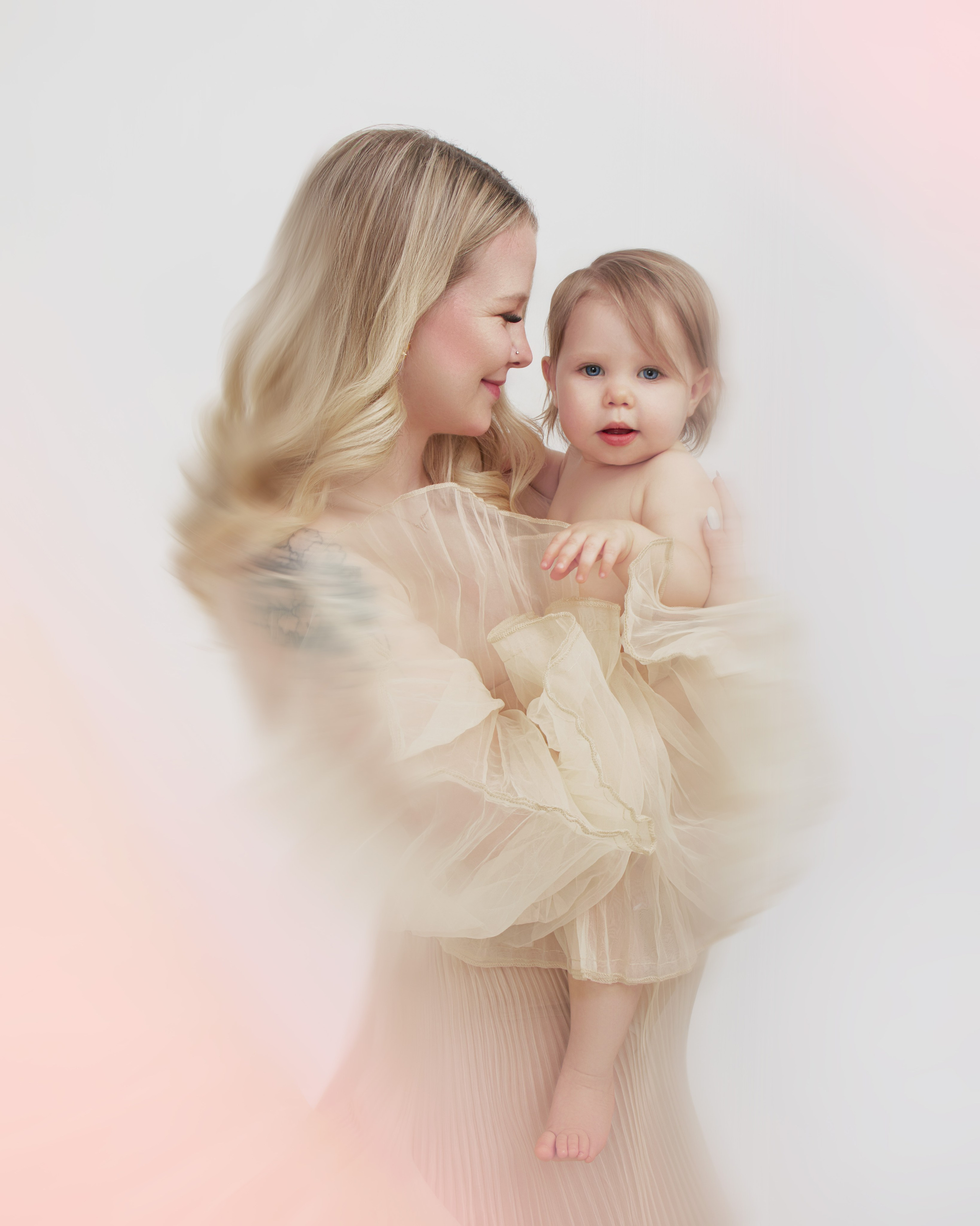 Portrait Photography Packages | Empowerment, Maternity, Birthday. Shtatolkina Studio | Private Photo studio in South Jordan. Portrait, Maternity & Headshot Photography in South Jordan, Utah