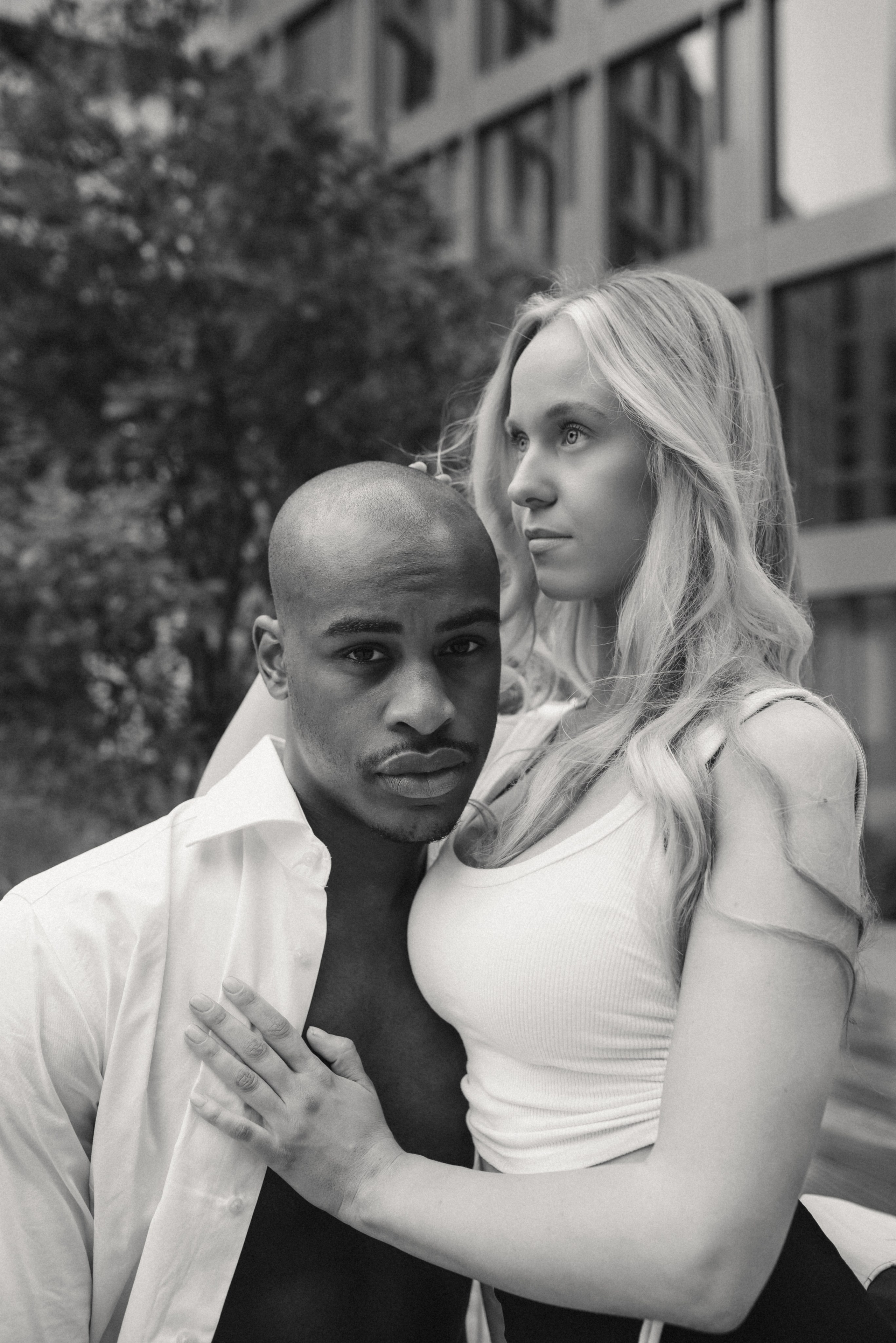 Lovestory in Münster. Schwarz-weiß Fotografie in Münster. Fotografin Viktoria Roschen