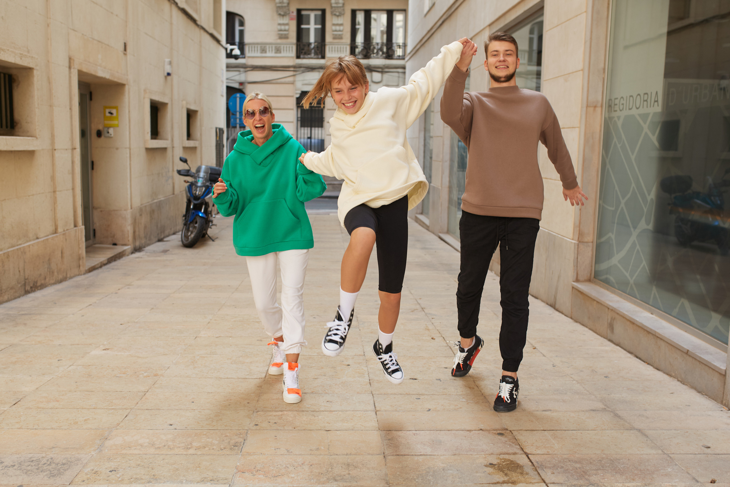 Съемка контента для бренда одежды. ГЛАВНАЯ