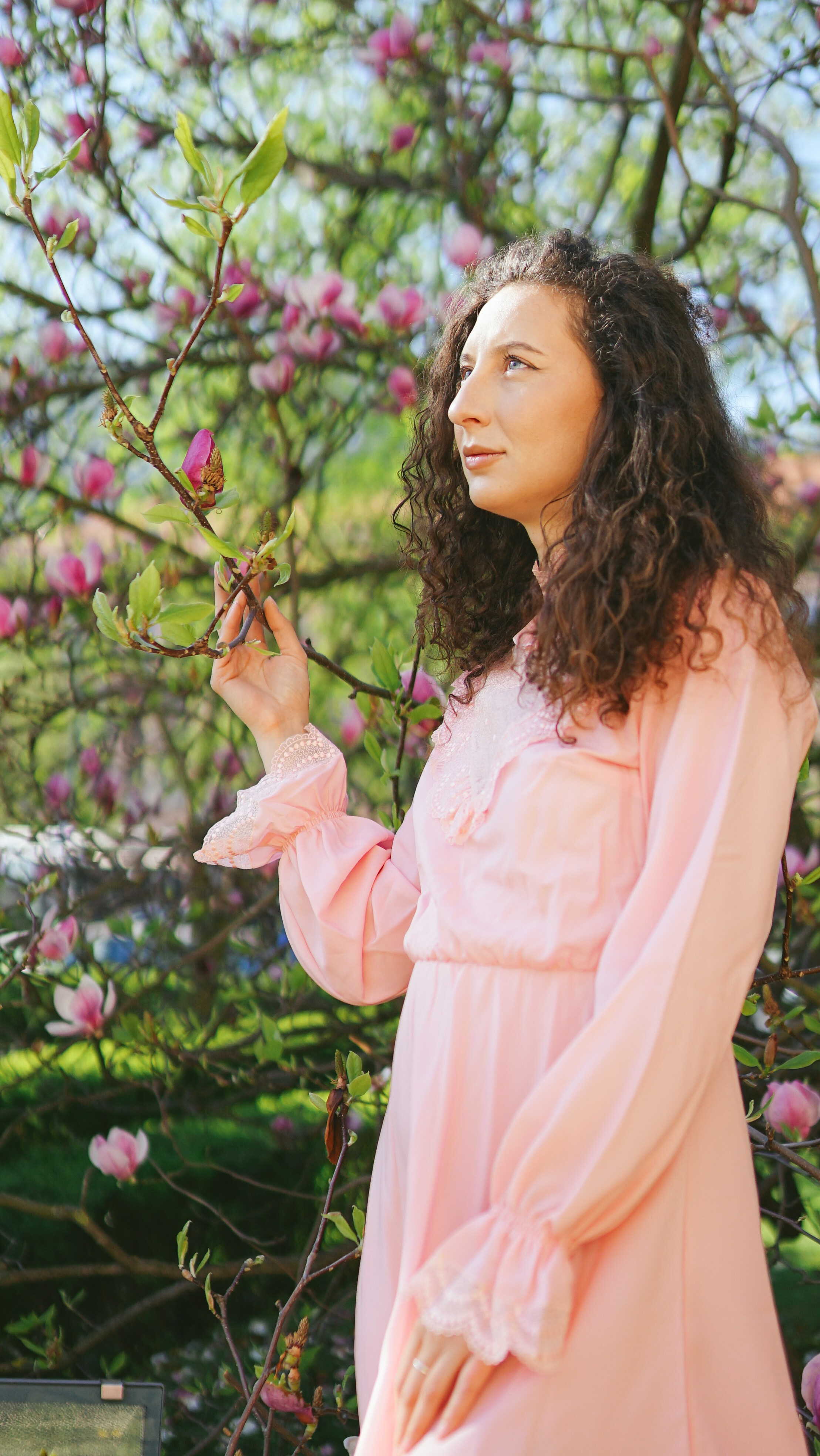 Fotografie de Portret Brașov | Artist Mădălina Beda. Madalina Beda- Artist vizual, fotograf, doula la nastere, consultant babywearing Brasov si in toata tara