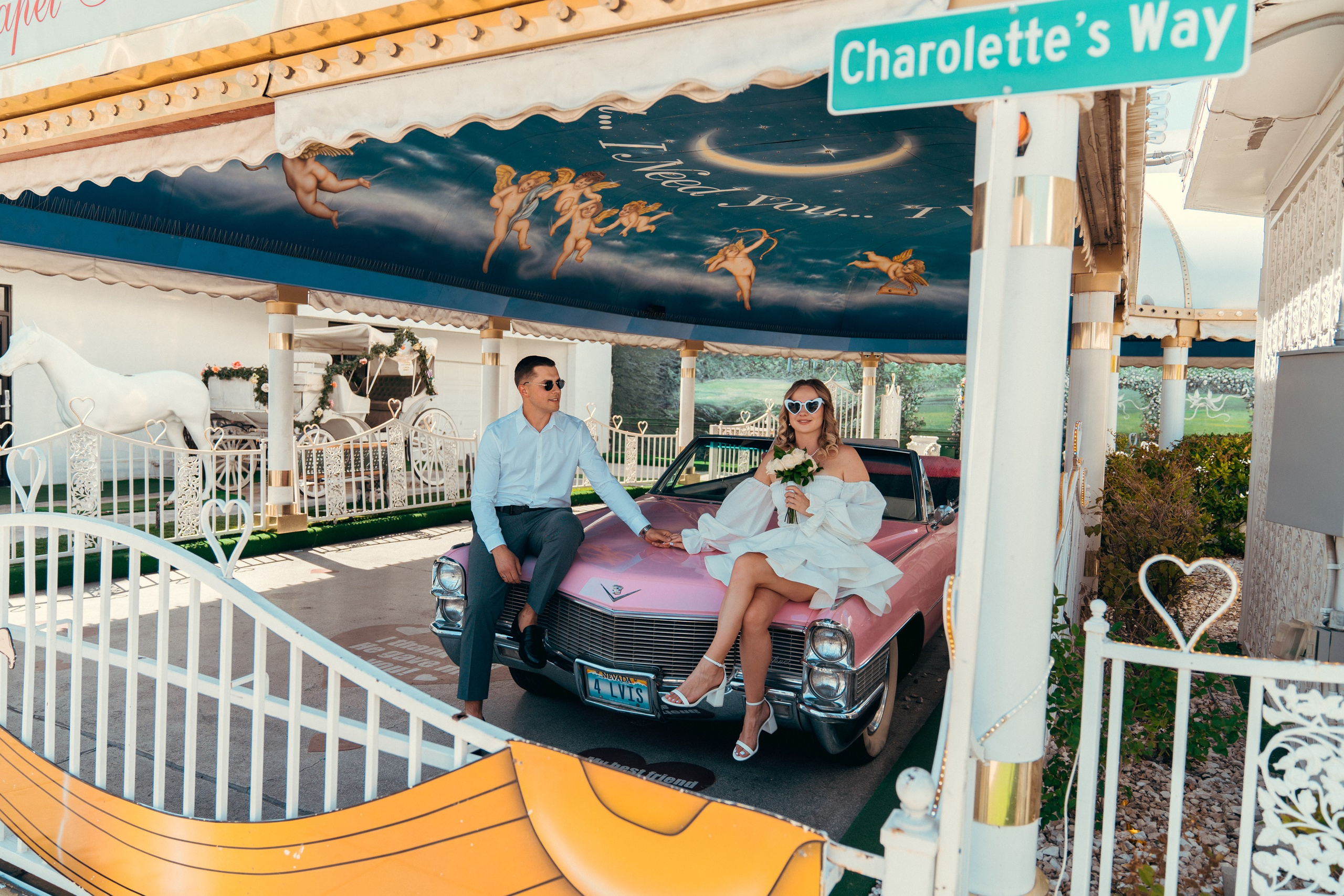 Iryna&Roman. Wedding & elopement photographer Viktoriya Kravtsov. Las Vegas