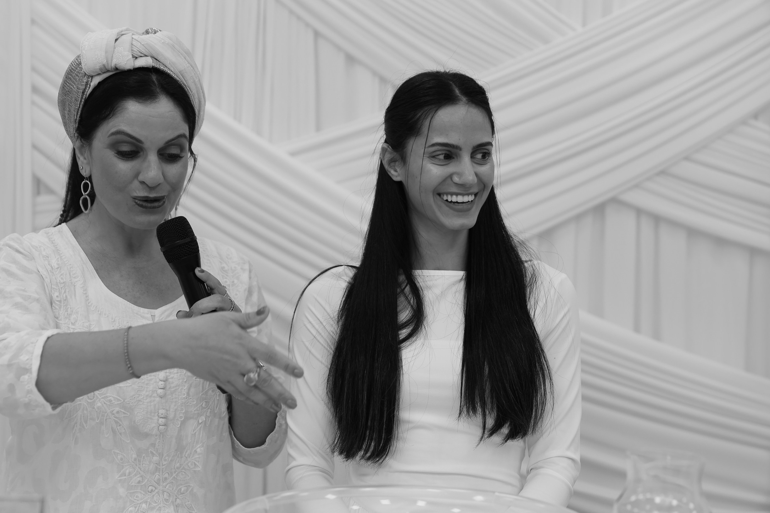 נטף הפרשת חלה. שני ויזל | צלמת הריון, צילומי משפחה וצילומי בוק בת מצווה