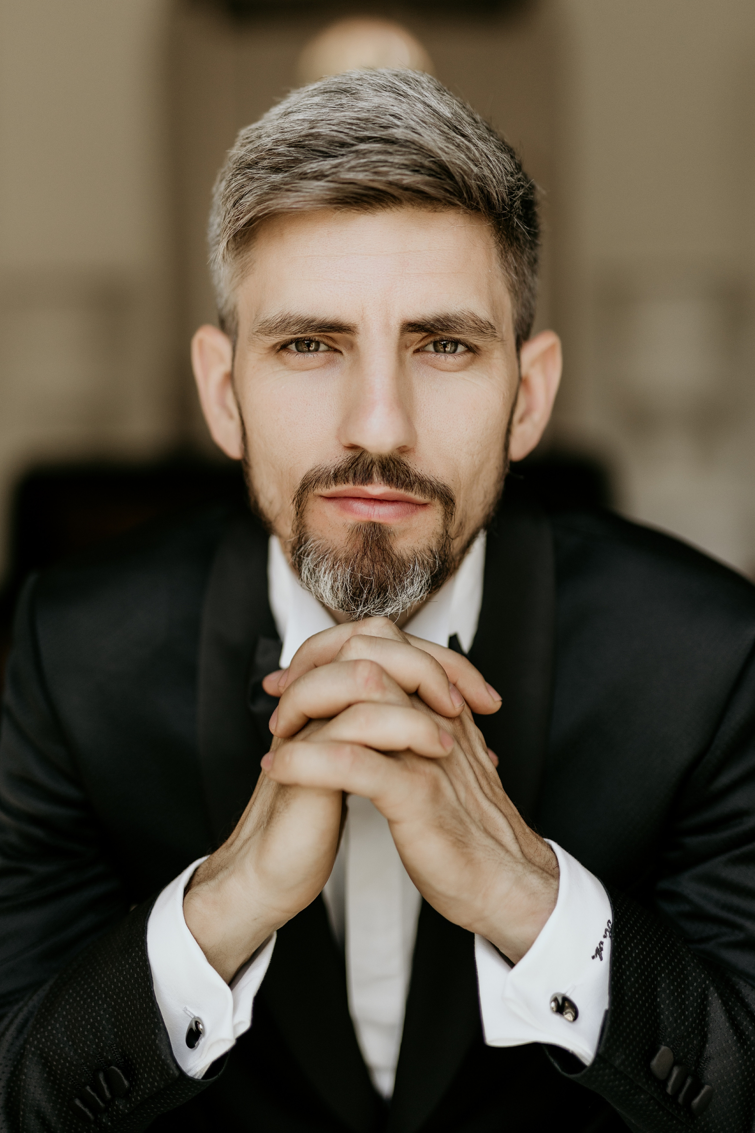 Ruslan & Irina Location: Villa Foleia, Milano