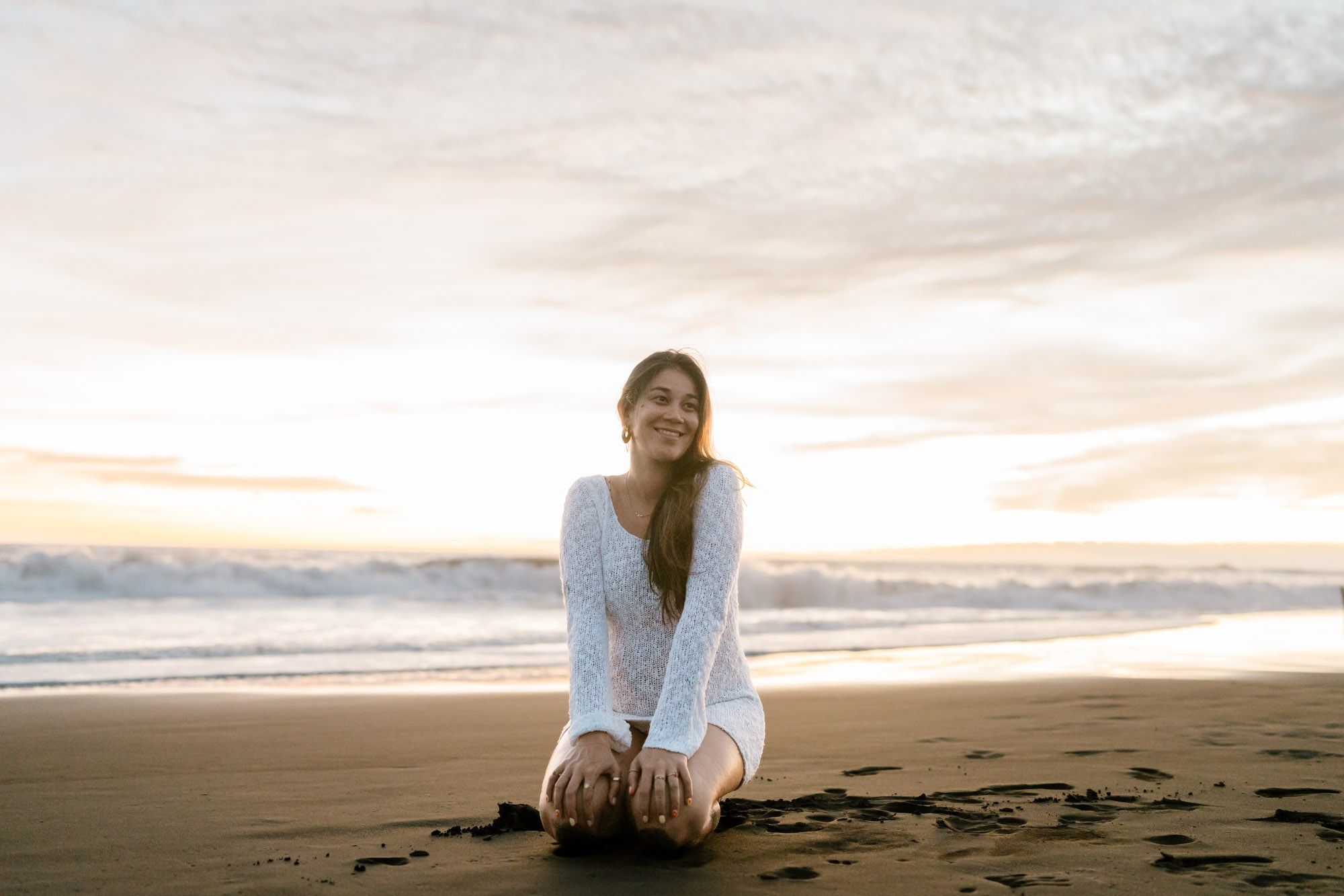 LARISSA & SJUUL MATERNITY. Female Photographer in Bali
