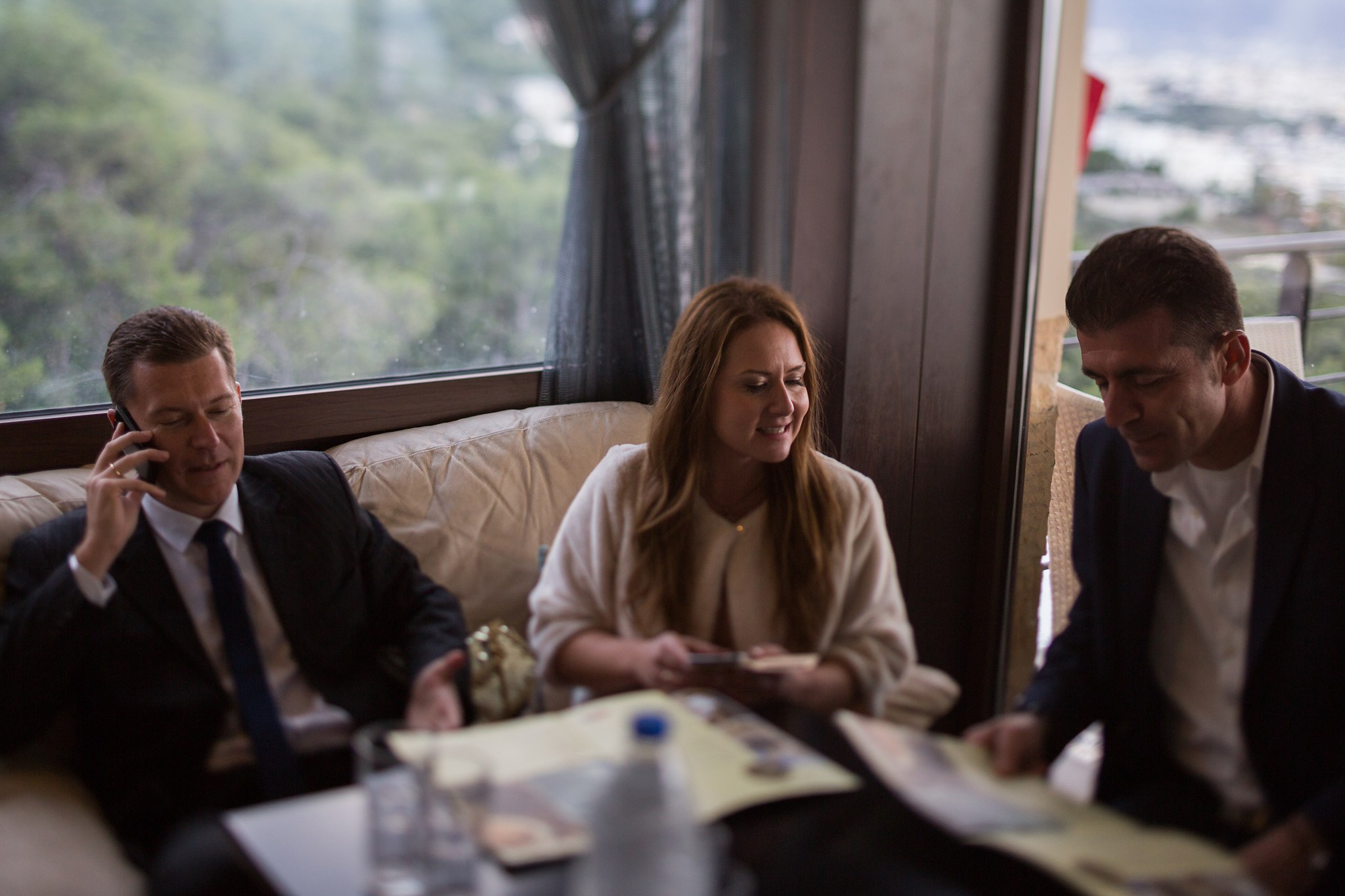 Ronalds & Svetlana, Crete. Denny Savon — Photographer in Santorini | Weddings, Love Stories & Flying Dress